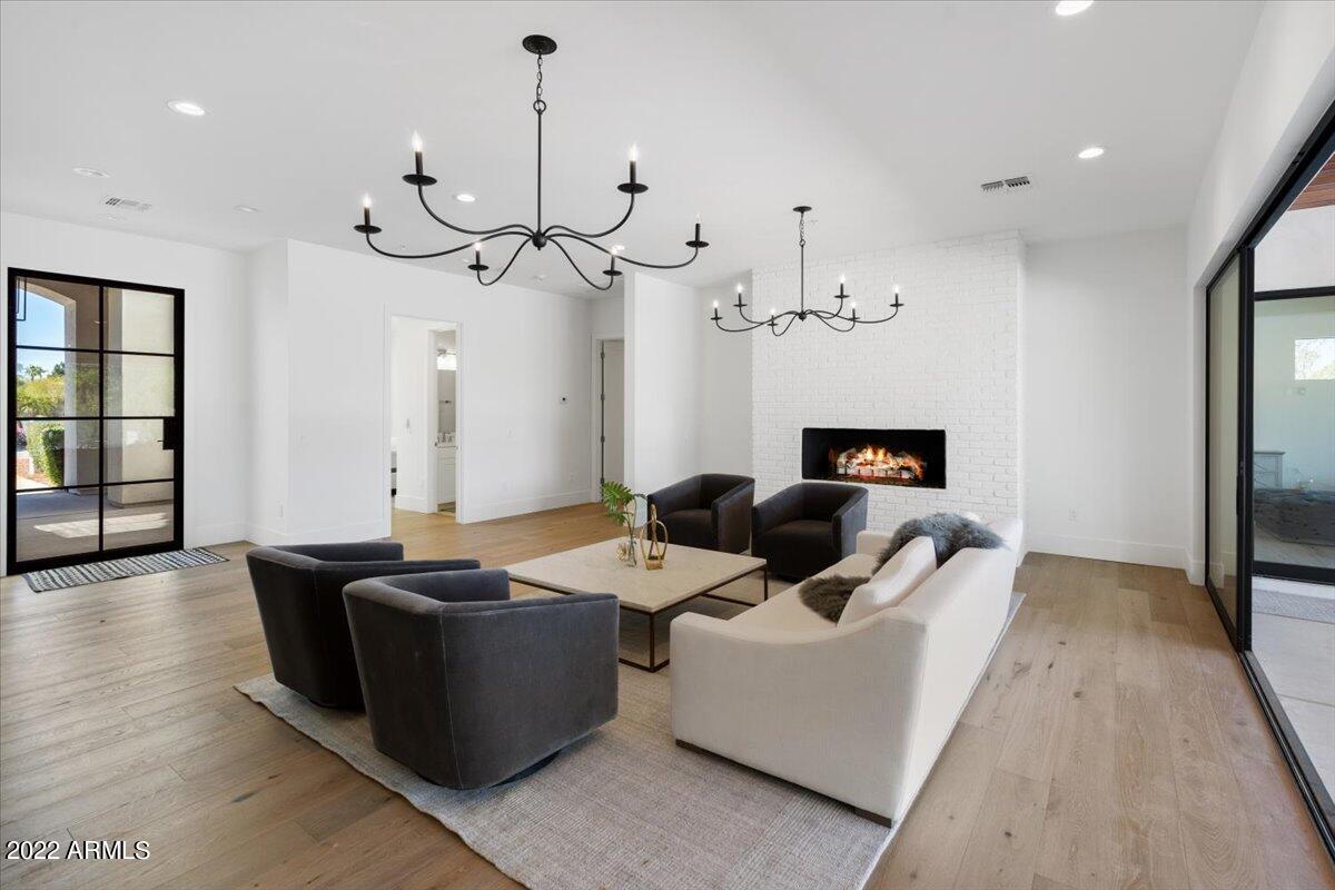 STONEVIEW - Residential