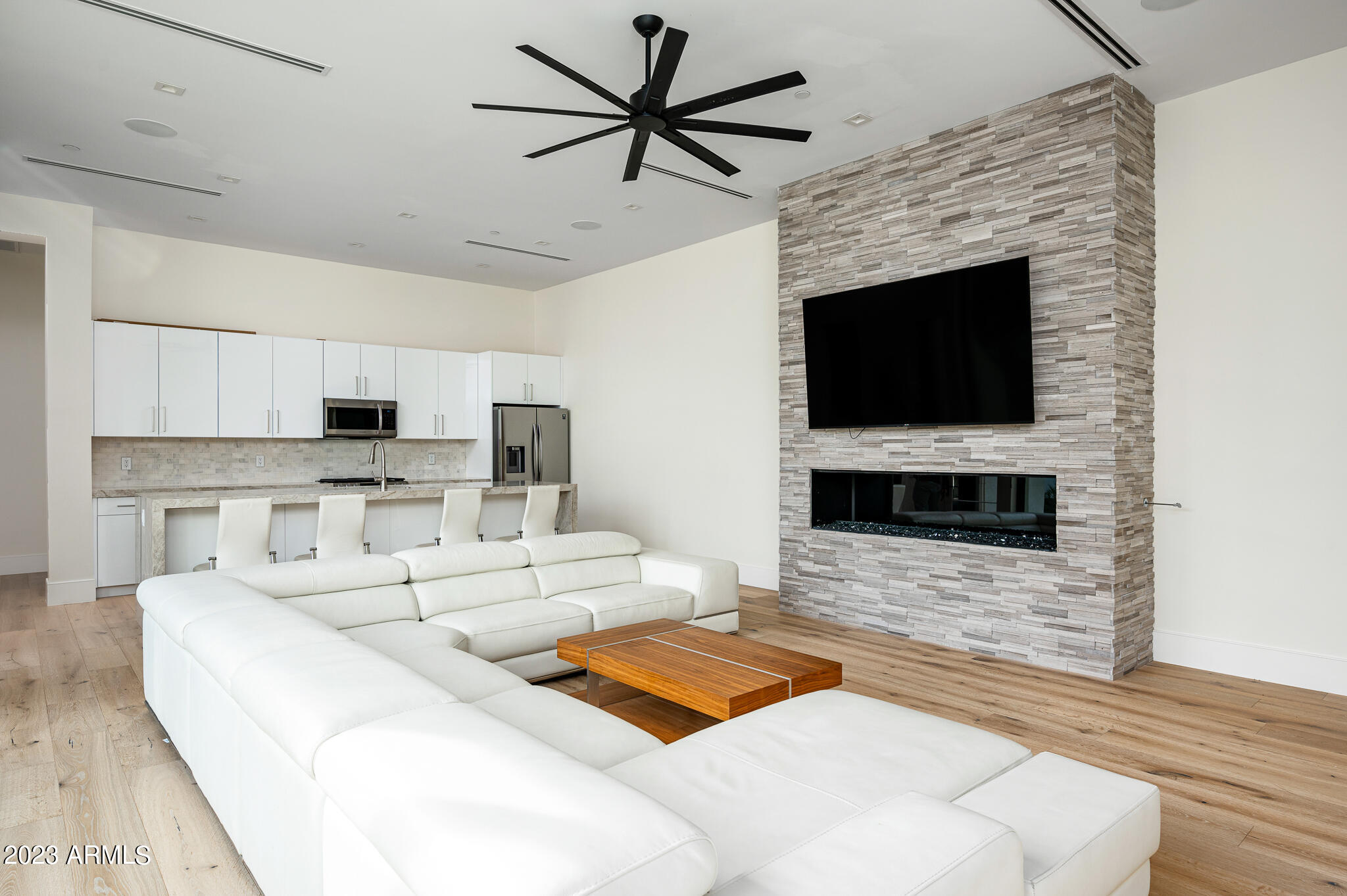JORDENS SPLIT - Residential