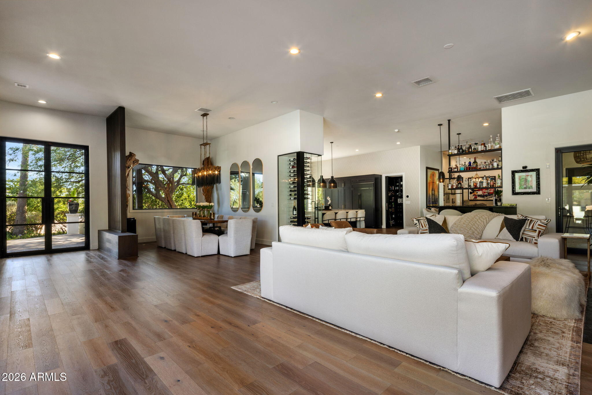 BRET HILLS - Residential