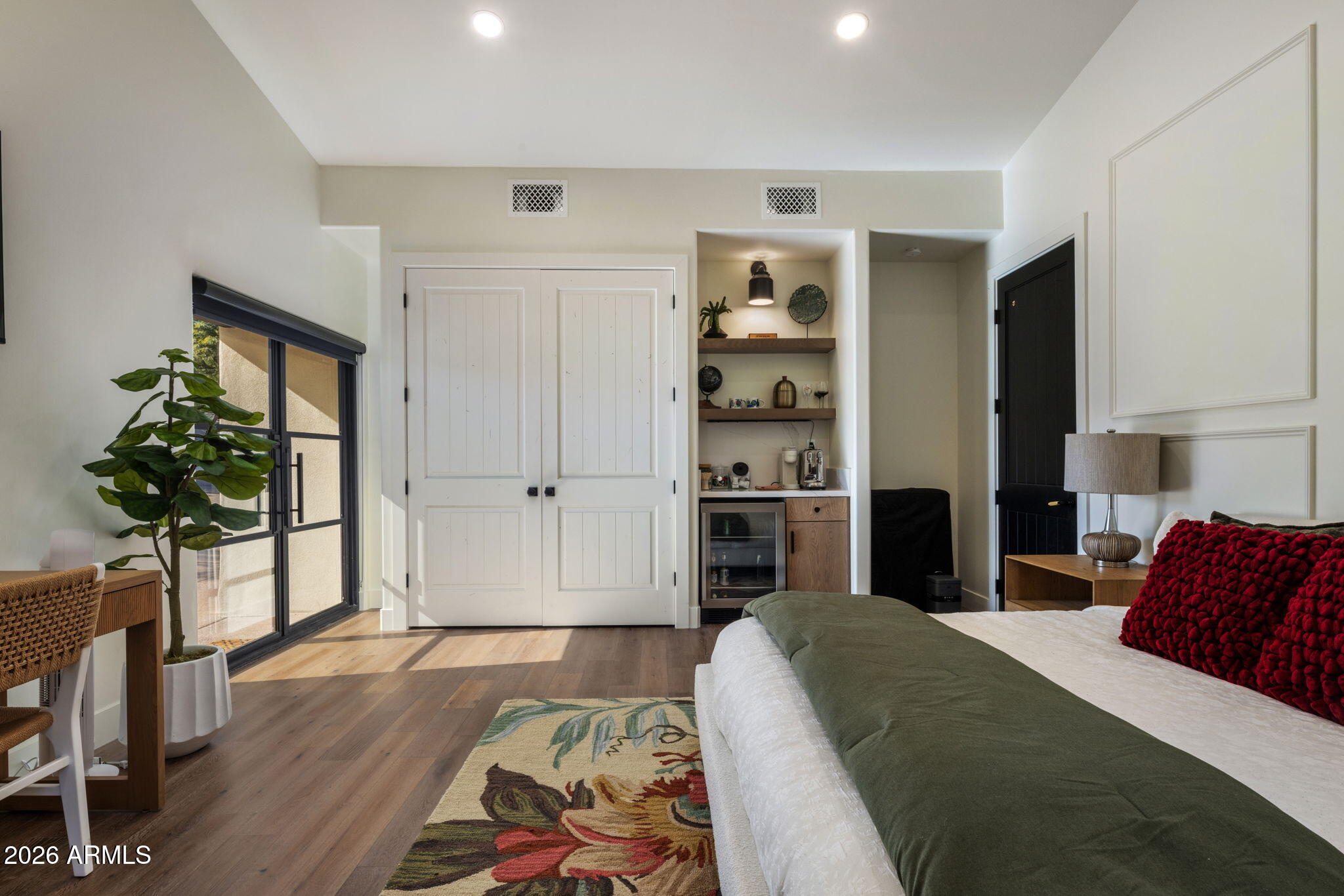 BRET HILLS - Residential