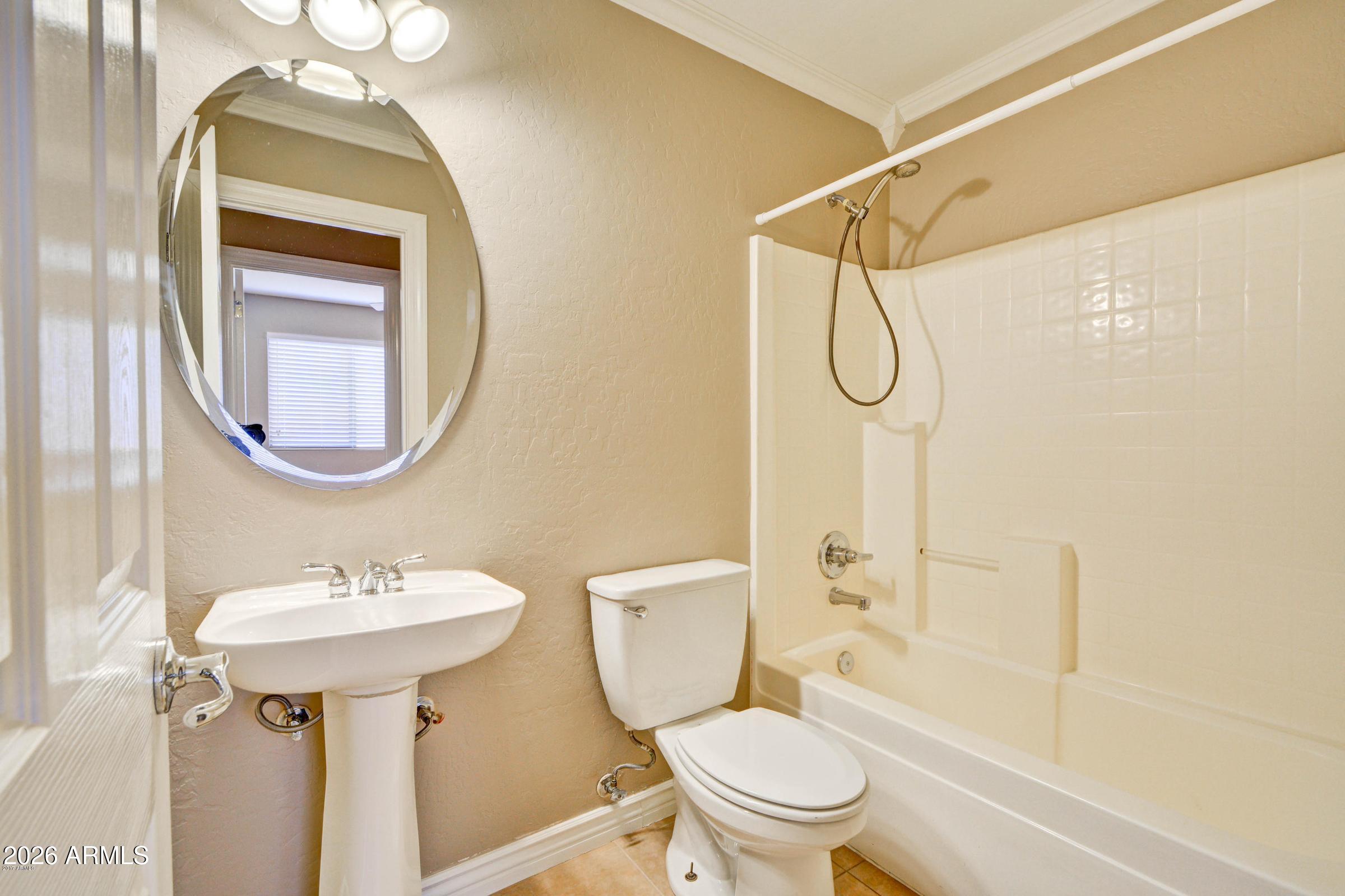 DREAMING SUMMIT UNIT 2A - Residential
