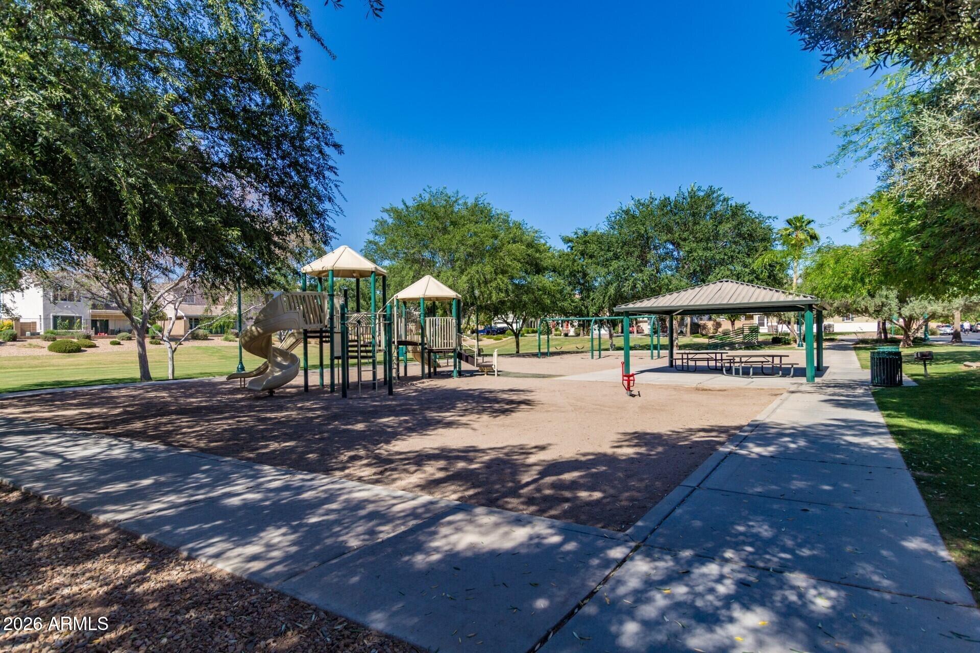BARRINGTON ESTATES VARIOUS LOTS 2ND AMD - Residential