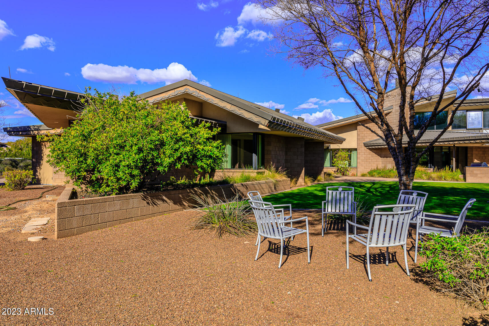 CASA DENNIS 1 - Residential