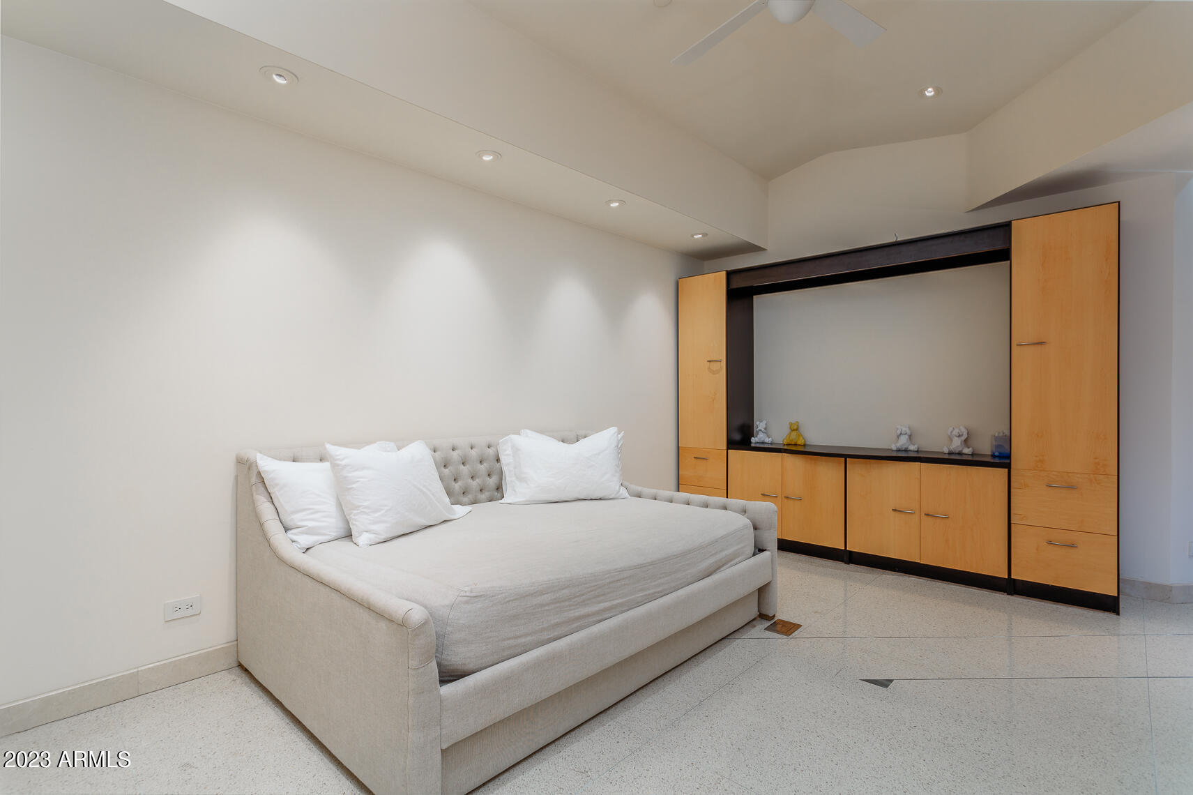 CASA DENNIS 1 - Residential