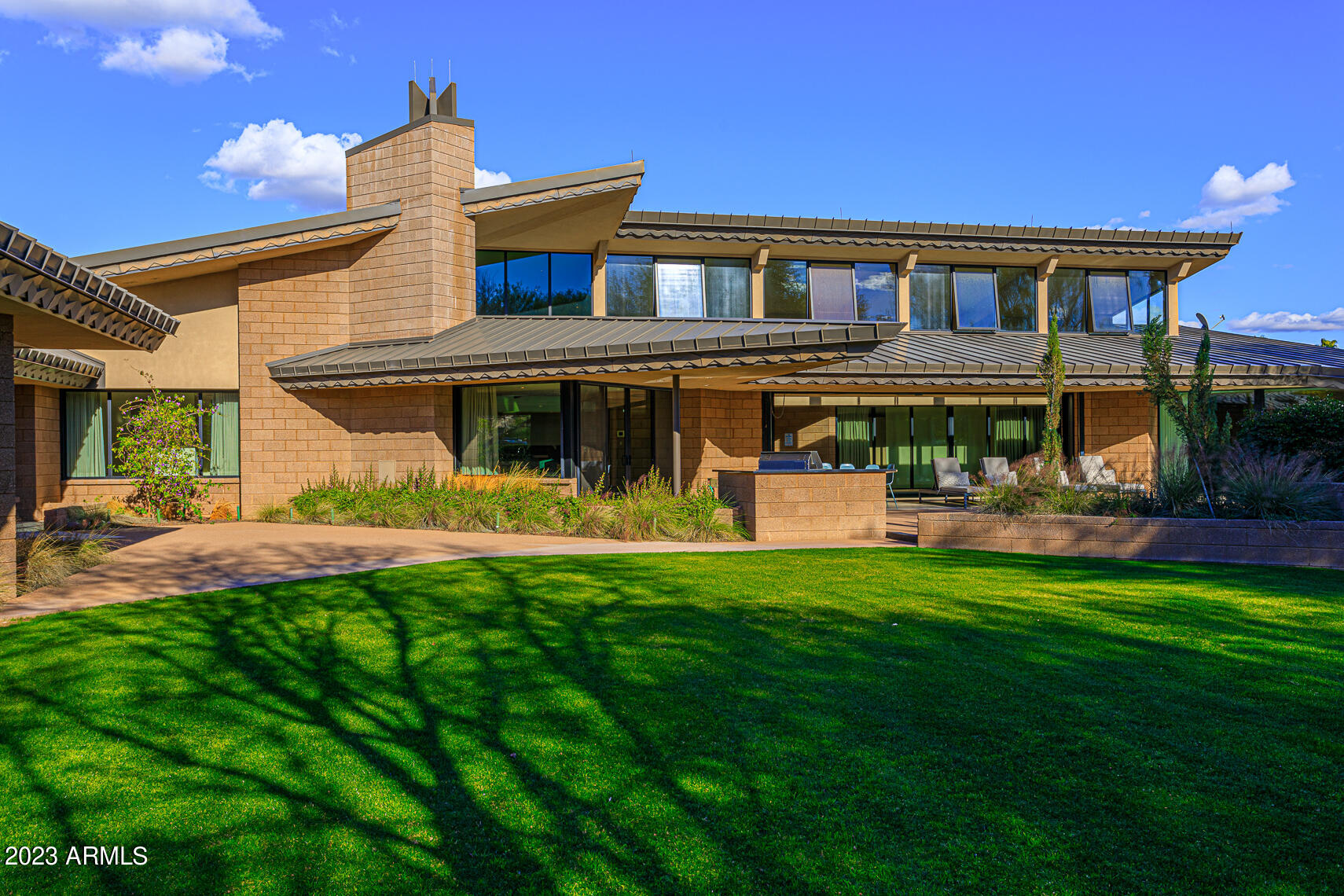 CASA DENNIS 1 - Residential