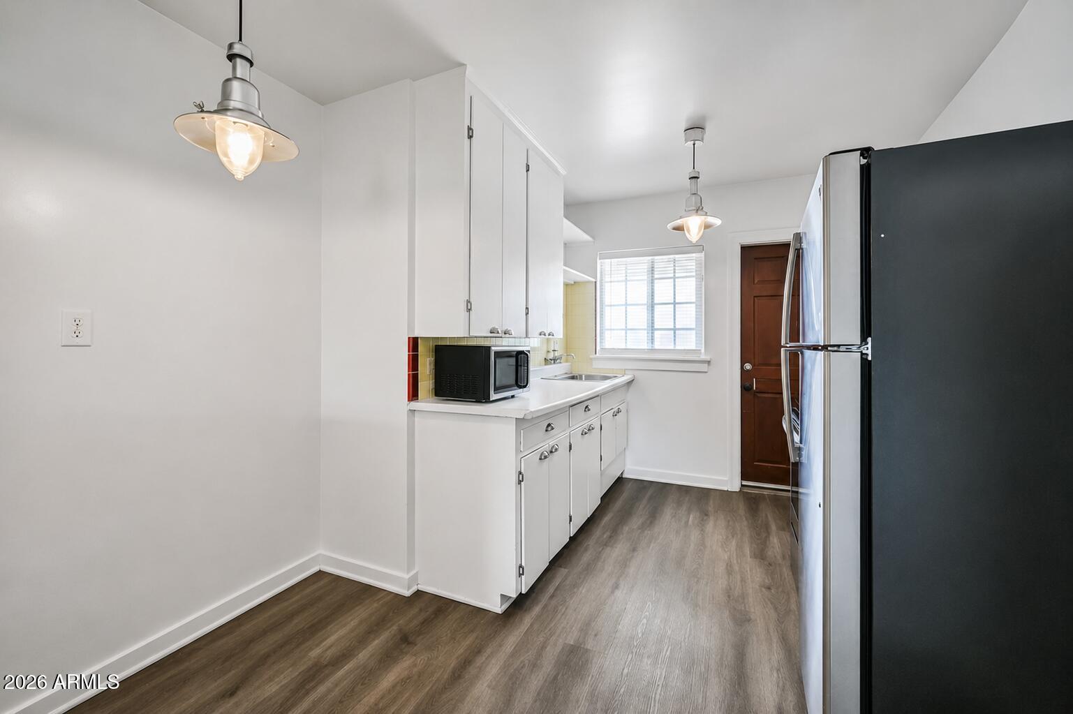 COUNTRY CLUB PARK BLK 1-2 - Residential Income