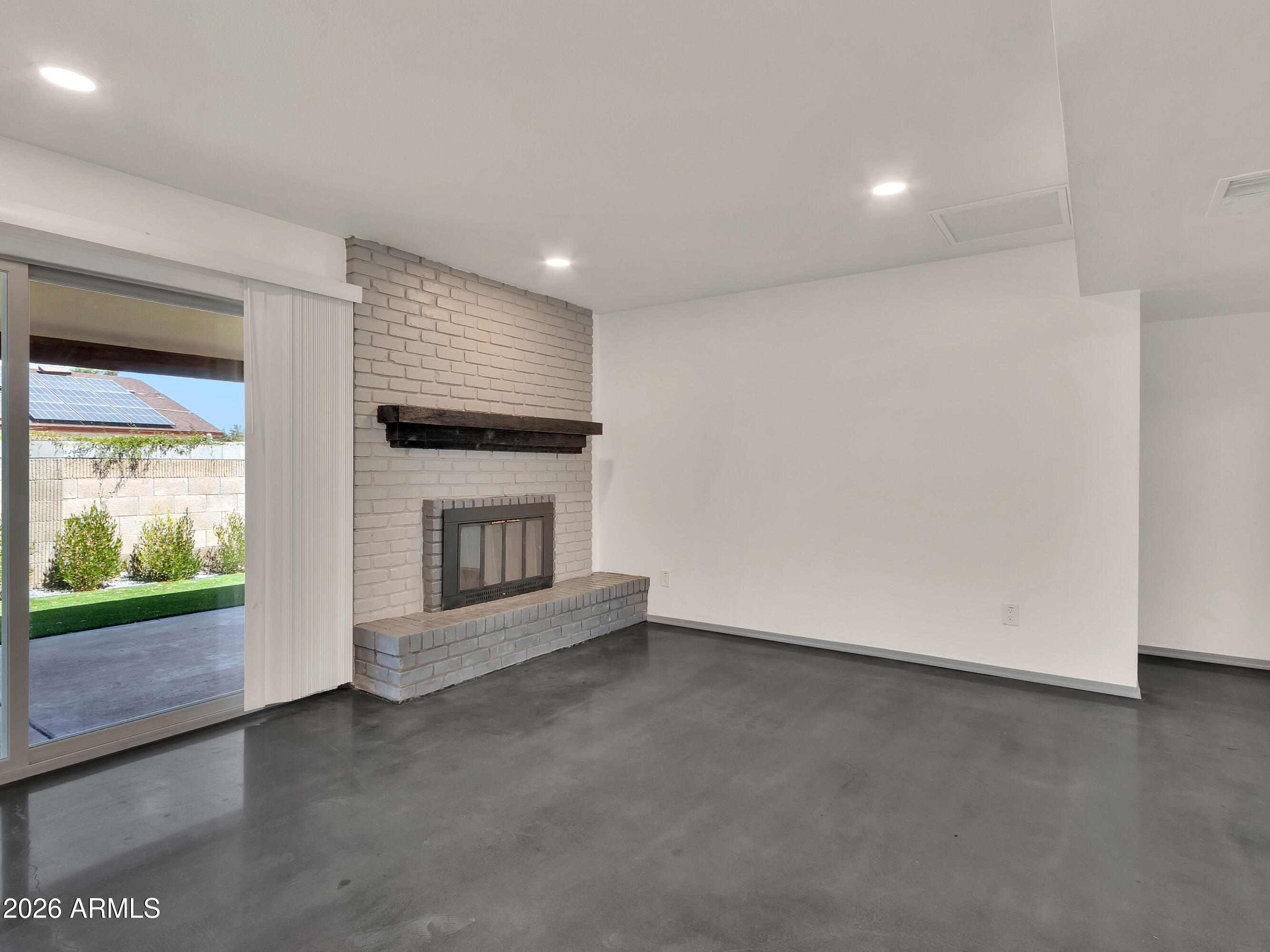 ROYAL ESTATES WEST 4 - Residential