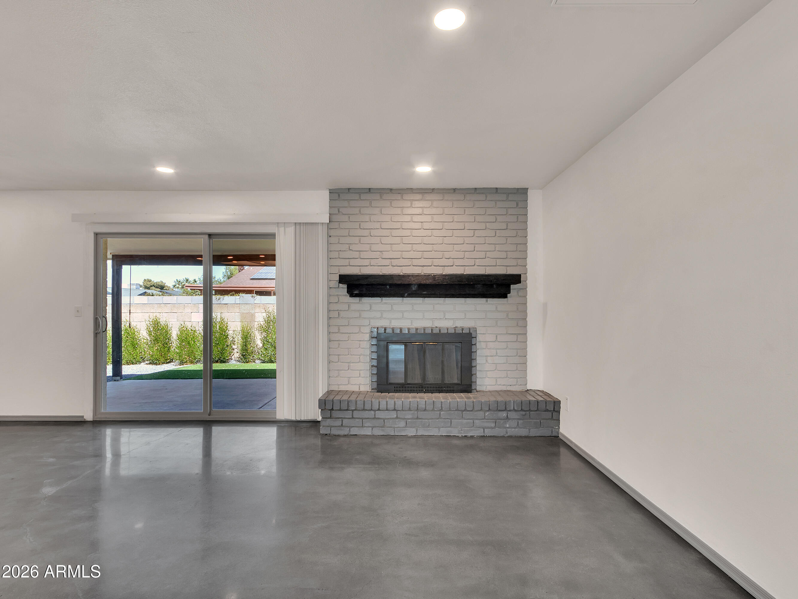 ROYAL ESTATES WEST 4 - Residential