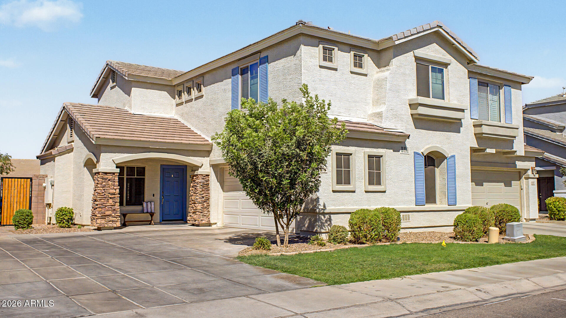 LANTANA VILLAGE - Residential