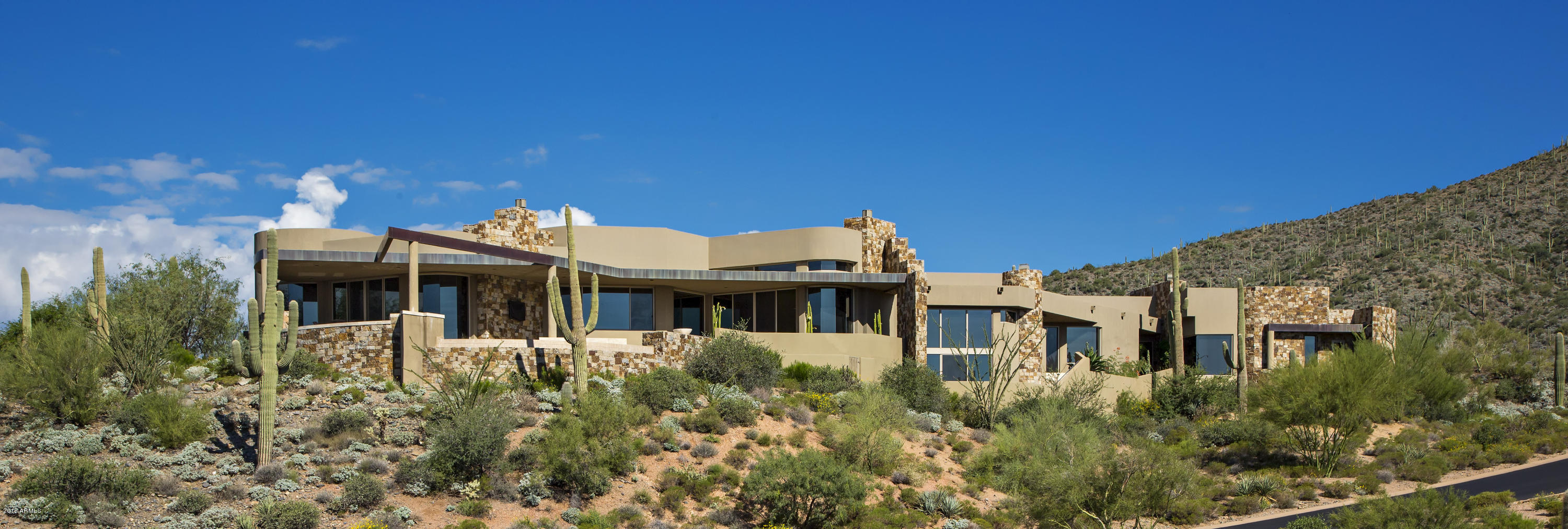 DESERT MOUNTAIN - Residential