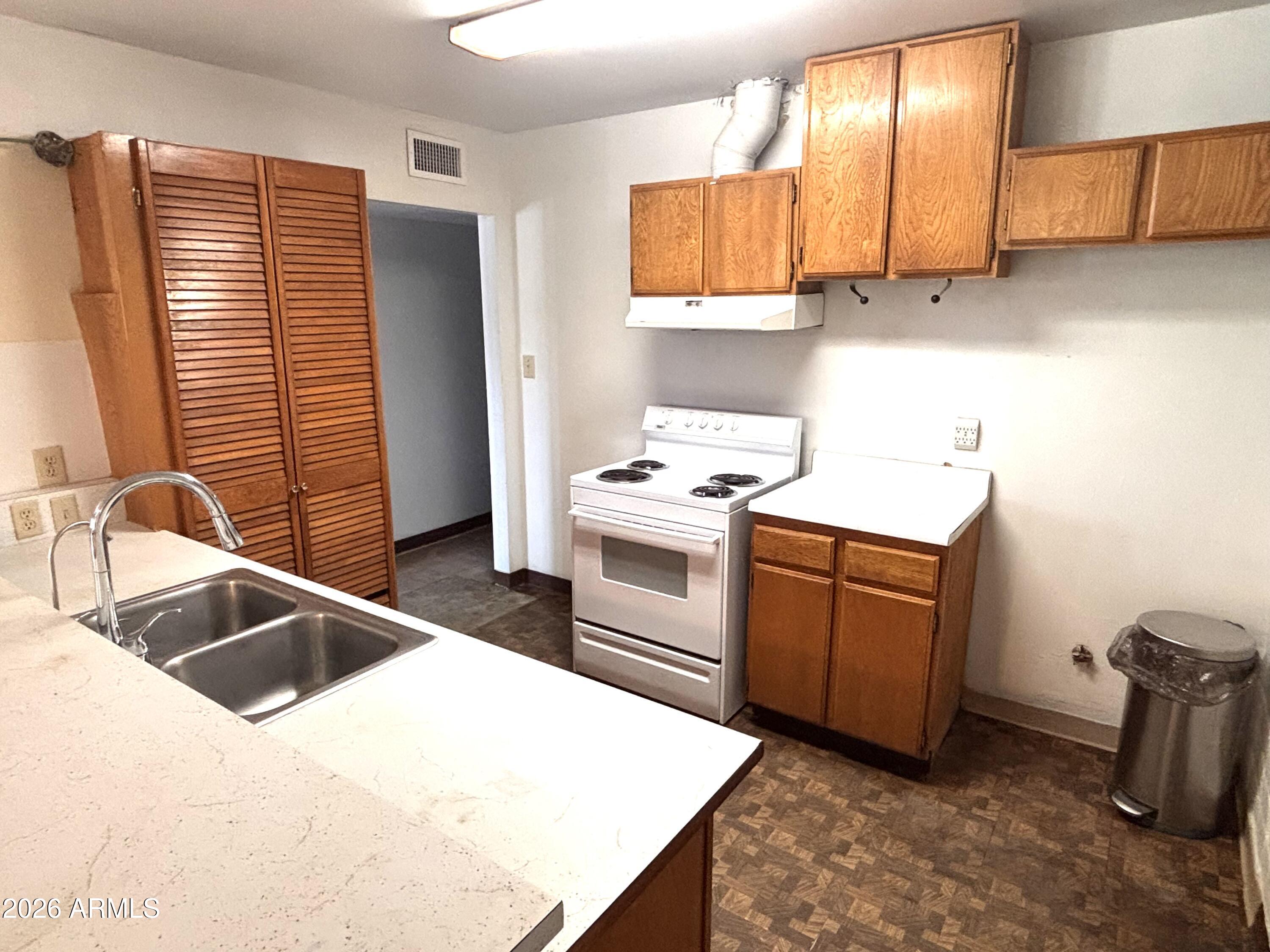 CAMERON PLACE - Residential