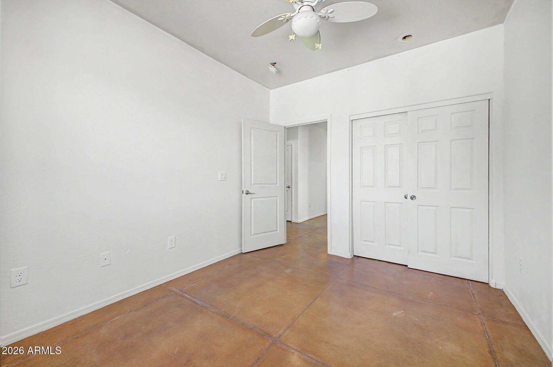 WHISPERING RANCH UNIT 2 BLK 2 - Residential