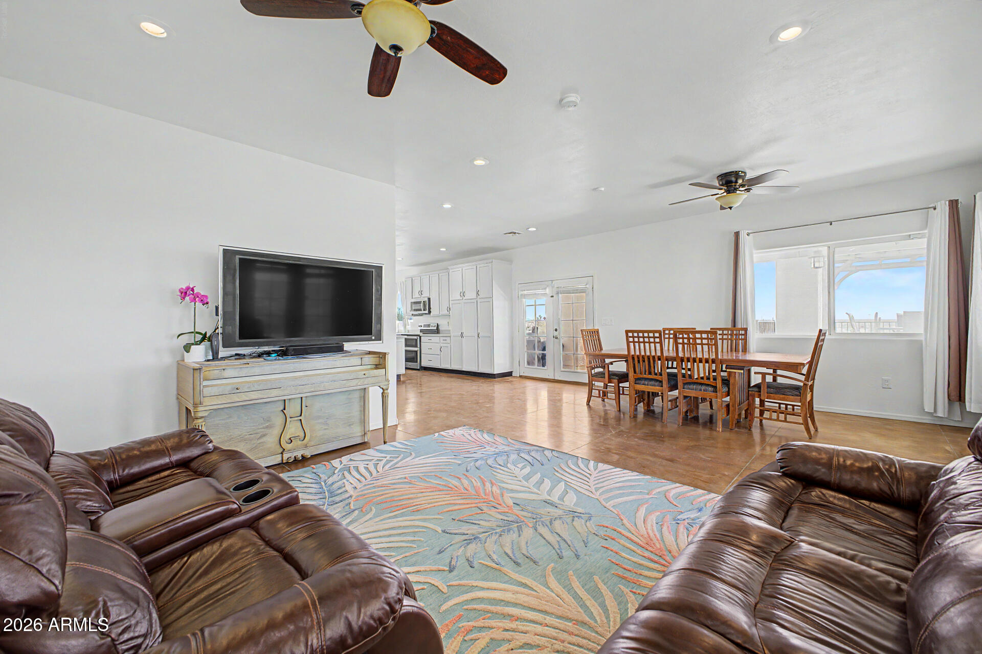 WHISPERING RANCH UNIT 2 BLK 2 - Residential