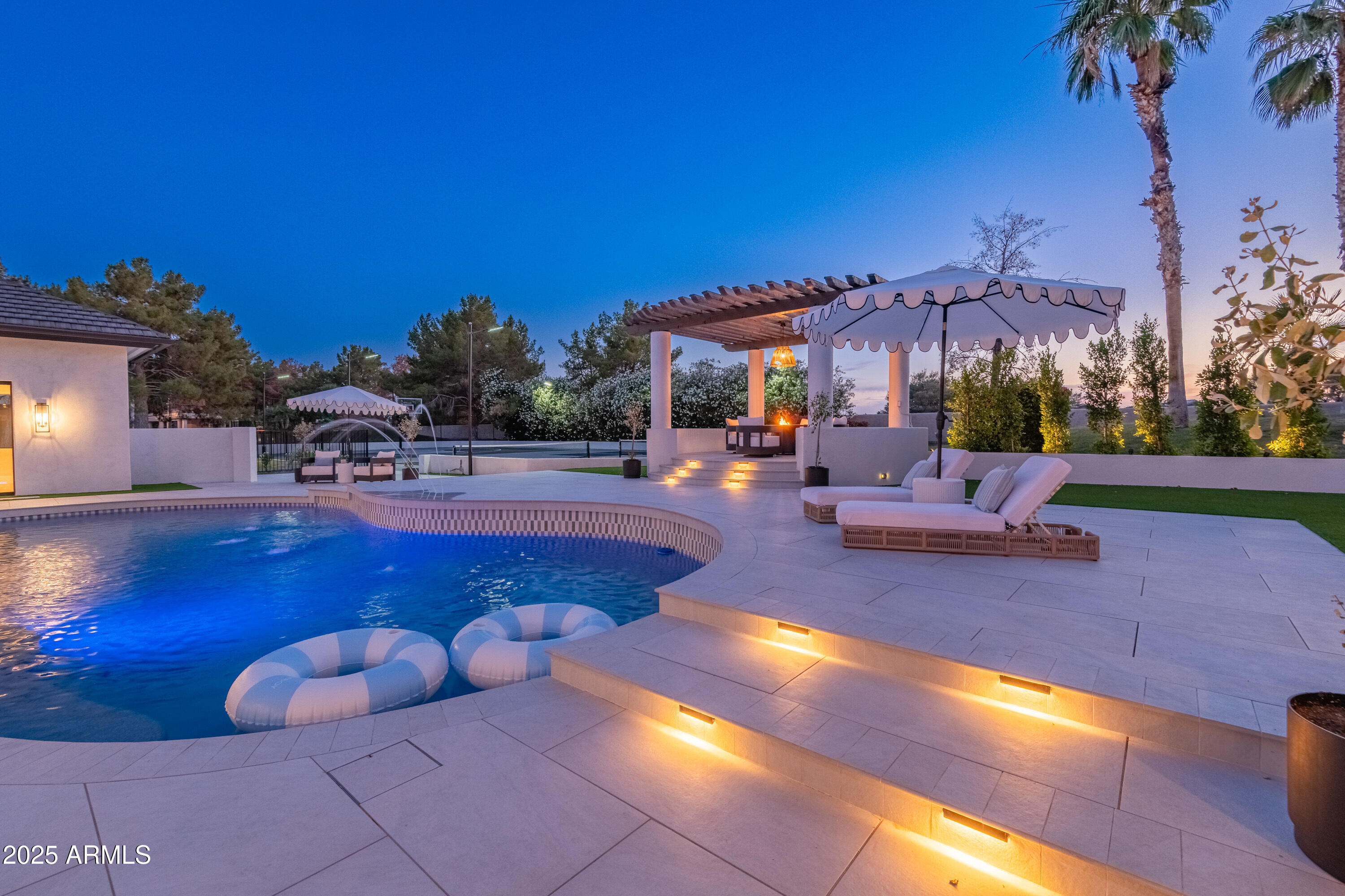 OAKWOOD HILLS - Residential
