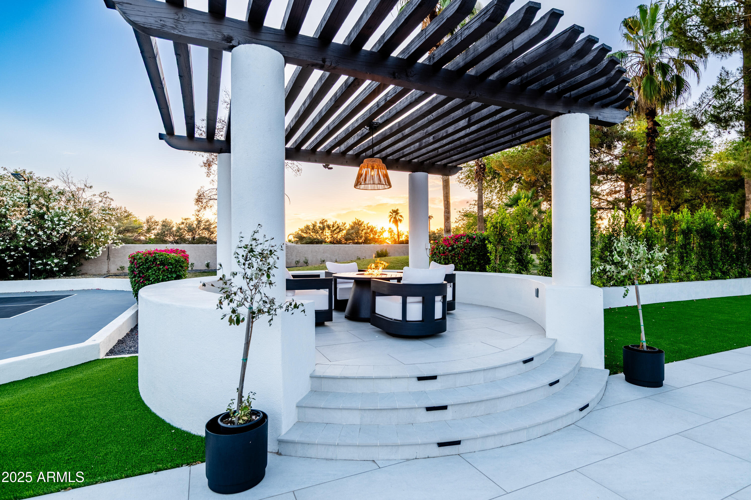 OAKWOOD HILLS - Residential