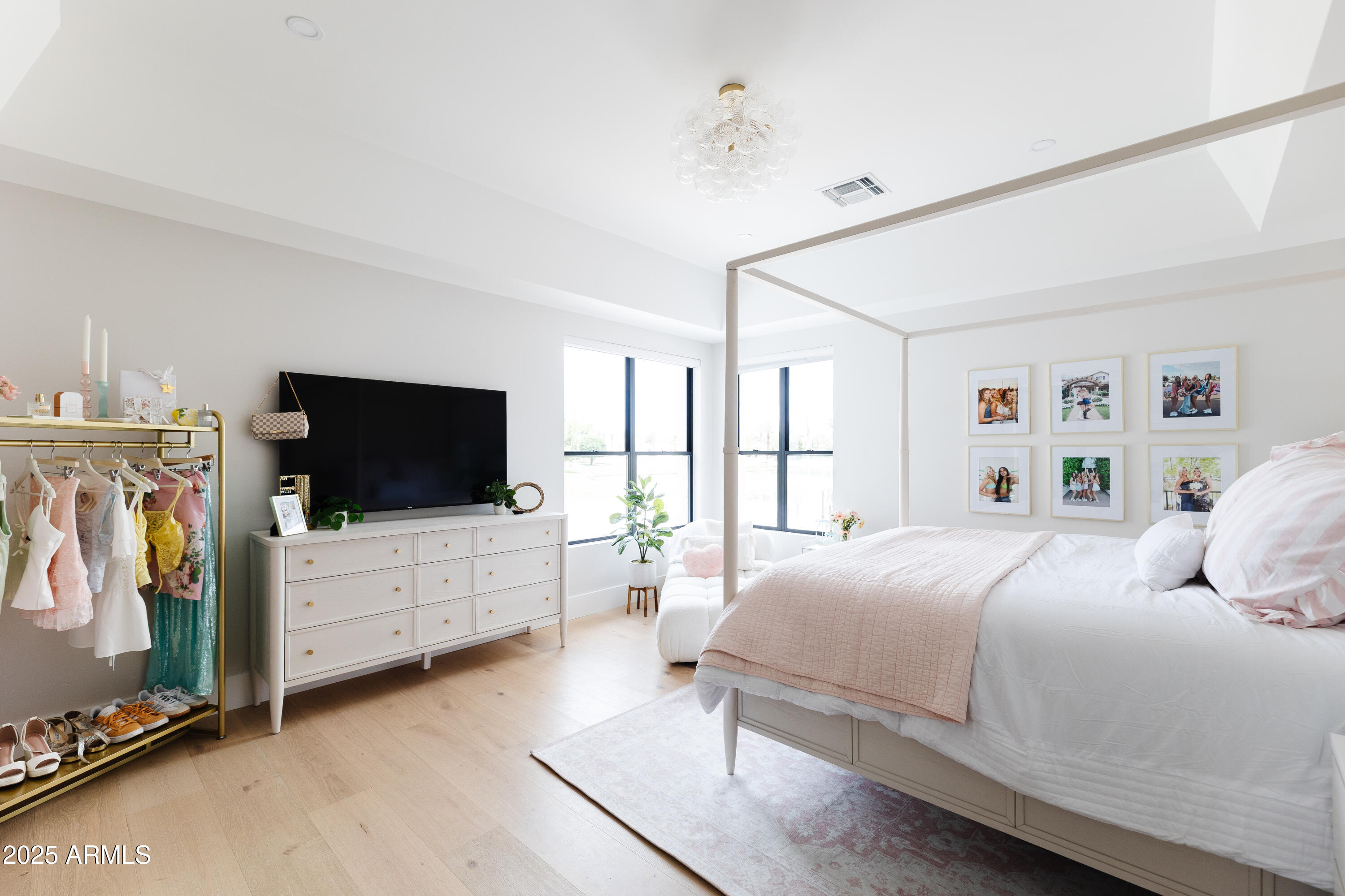 OAKWOOD HILLS - Residential