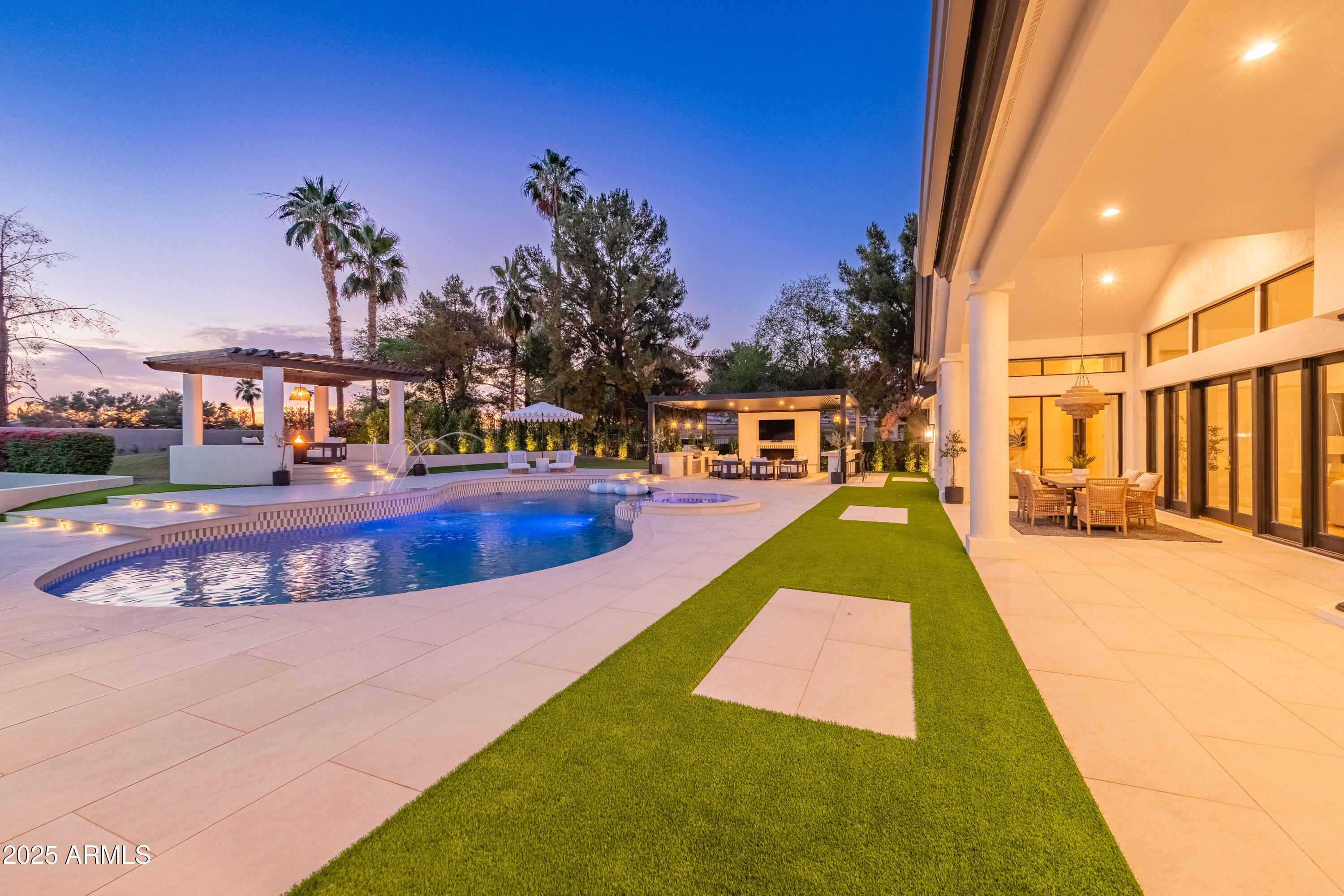 OAKWOOD HILLS - Residential
