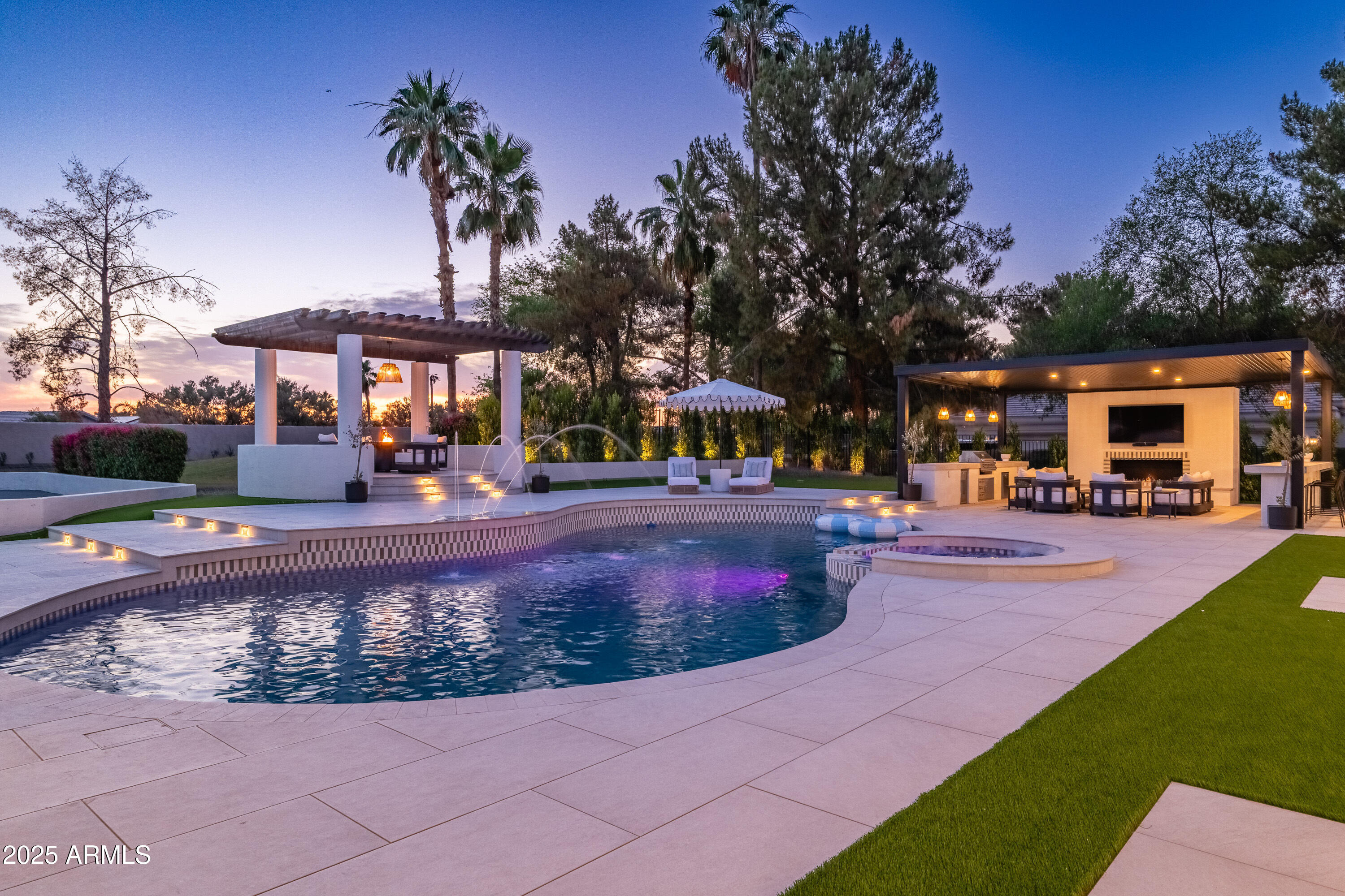 OAKWOOD HILLS - Residential