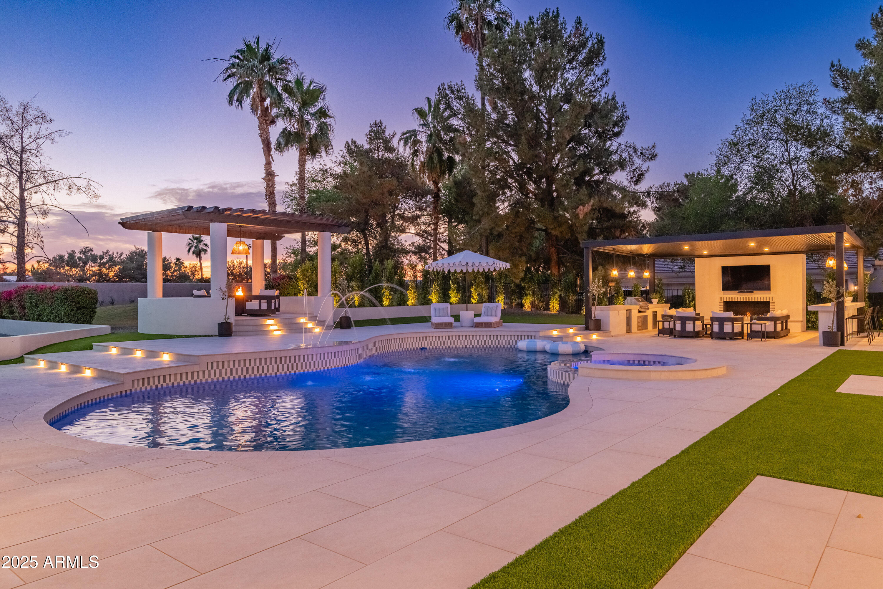 OAKWOOD HILLS - Residential