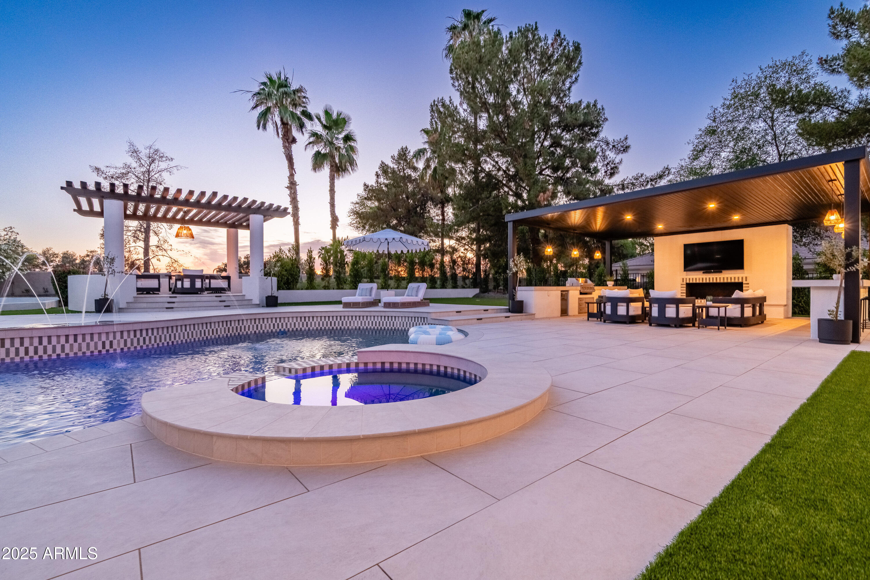 OAKWOOD HILLS - Residential