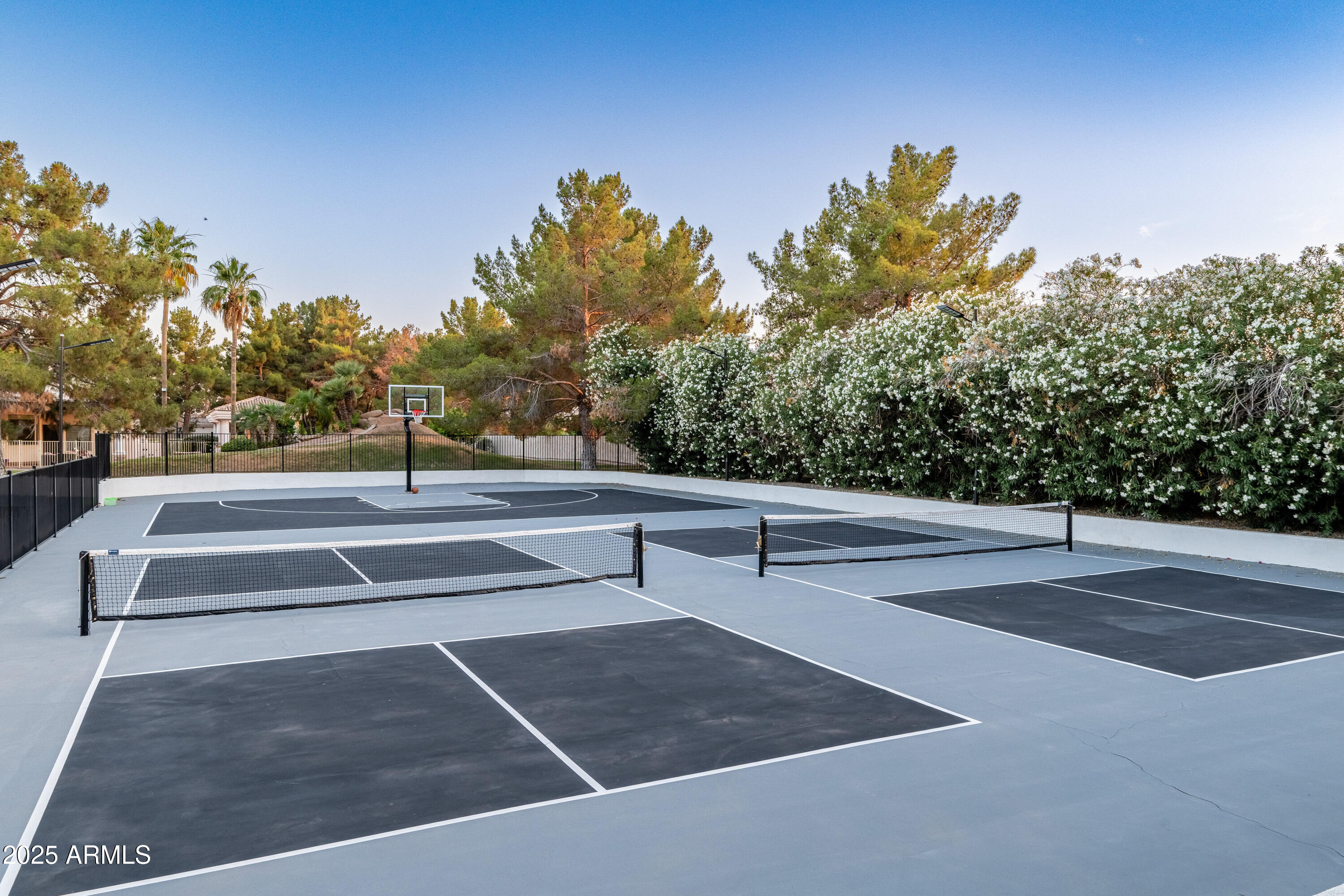 OAKWOOD HILLS - Residential