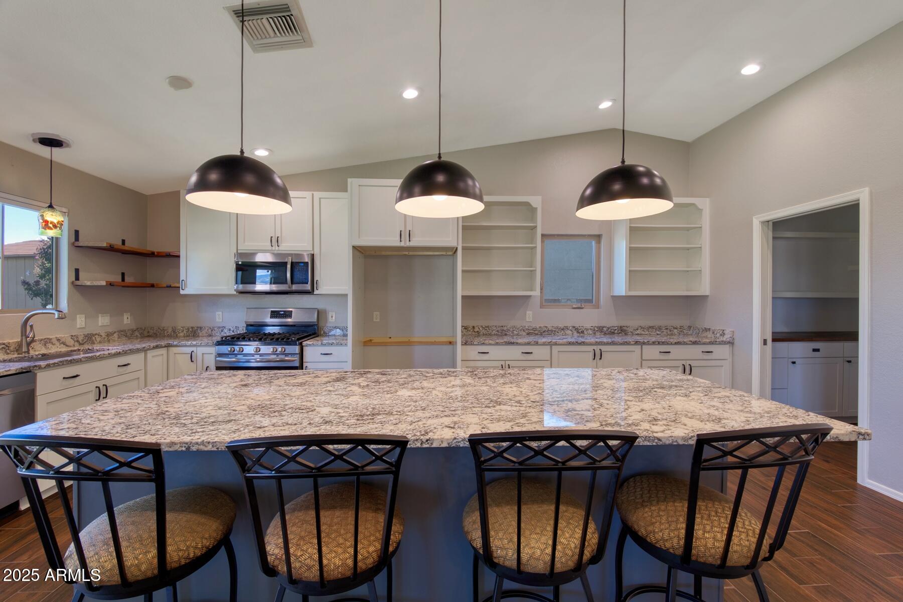 CANYON DE FLORES PHASE 1F - Residential