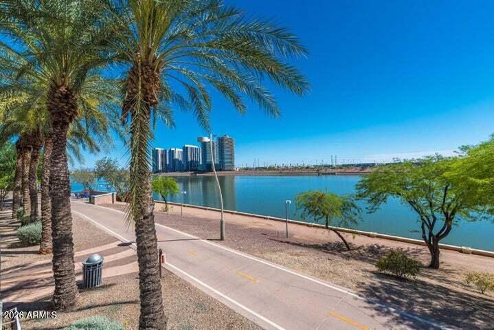 NORTH SHORE CONDOMINIUM 1 - Residential Lease
