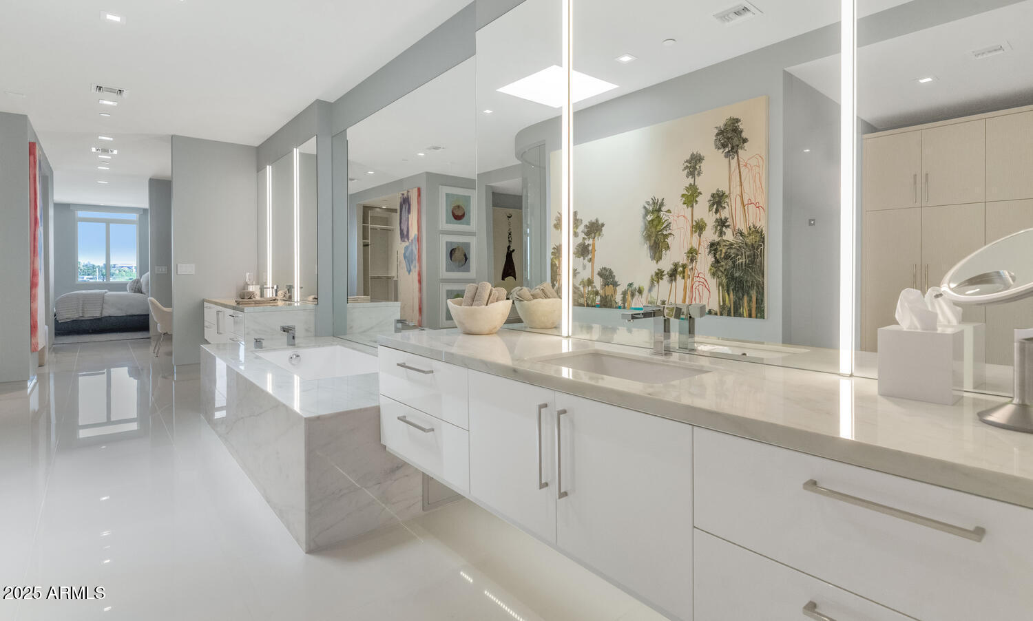 GATEWAY AT MAIN ST PLAZA SCOTTSDALE CONDOMINIUM - Residential