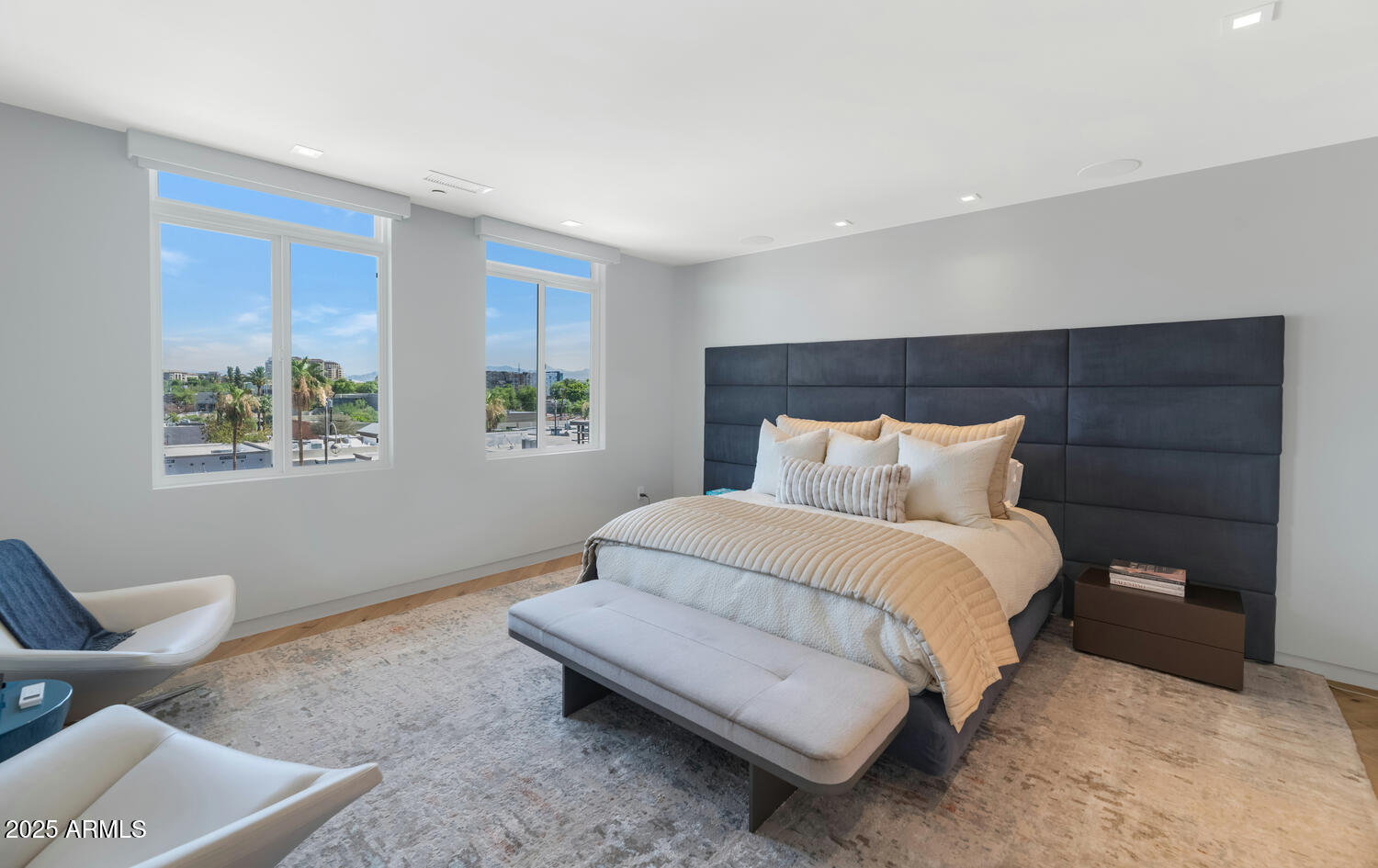 GATEWAY AT MAIN ST PLAZA SCOTTSDALE CONDOMINIUM - Residential