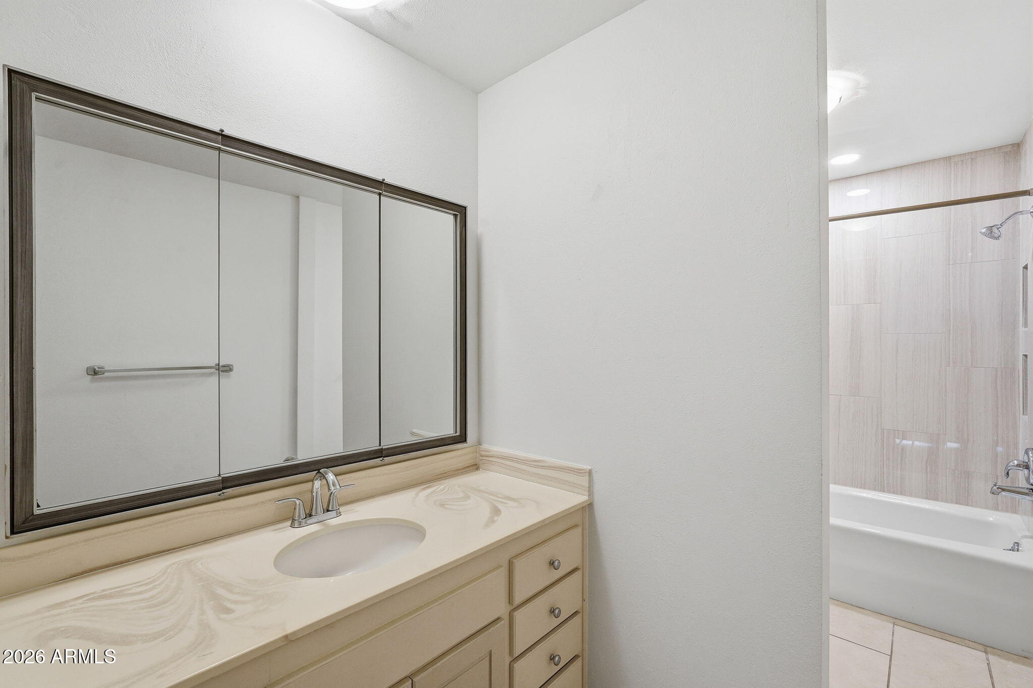SANDS NORTH TOWNHOUSES - Residential Lease