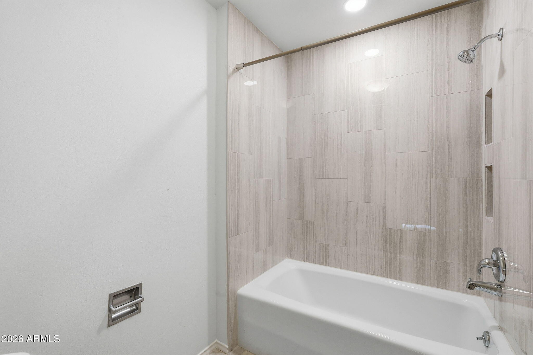 SANDS NORTH TOWNHOUSES - Residential Lease