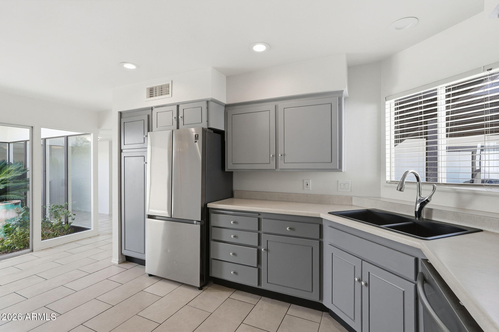 SANDS NORTH TOWNHOUSES - Residential Lease