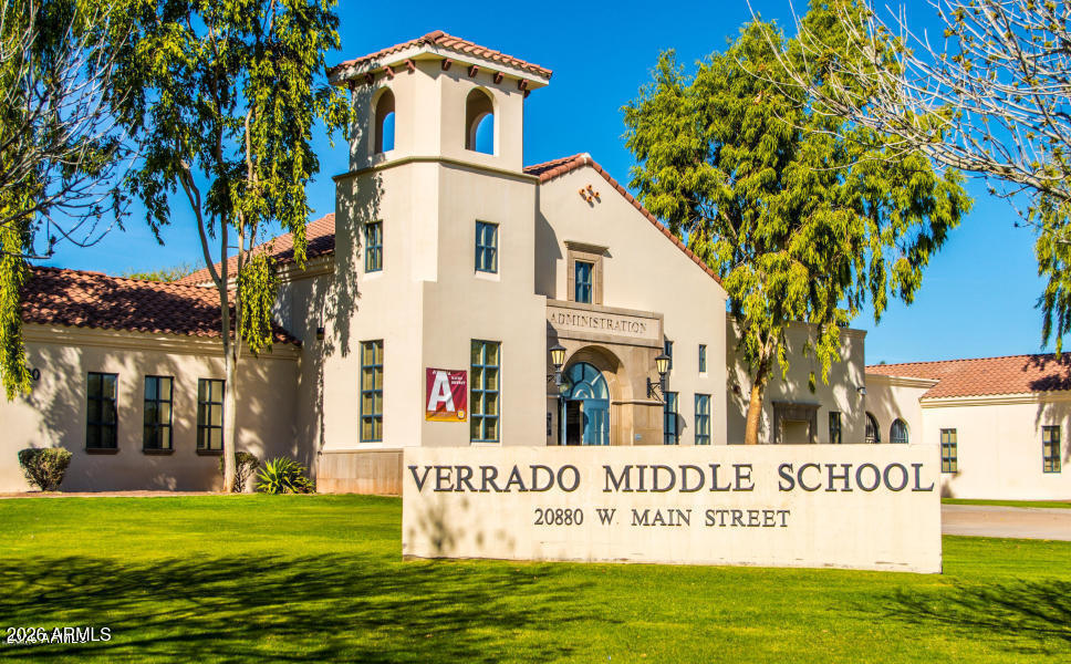 VERRADO HIGHLANDS DISTRICT PHASE 1 - Residential