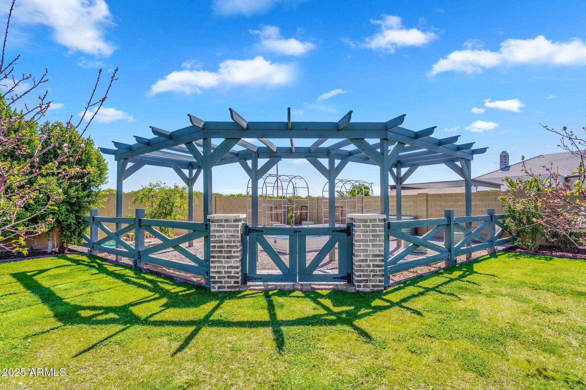 ESTATES AT HERMOSA RANCH - Residential