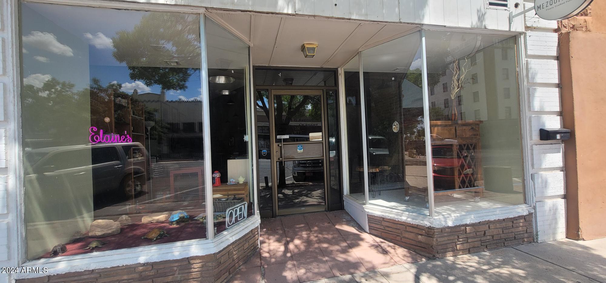 Douglas - Commercial Sale