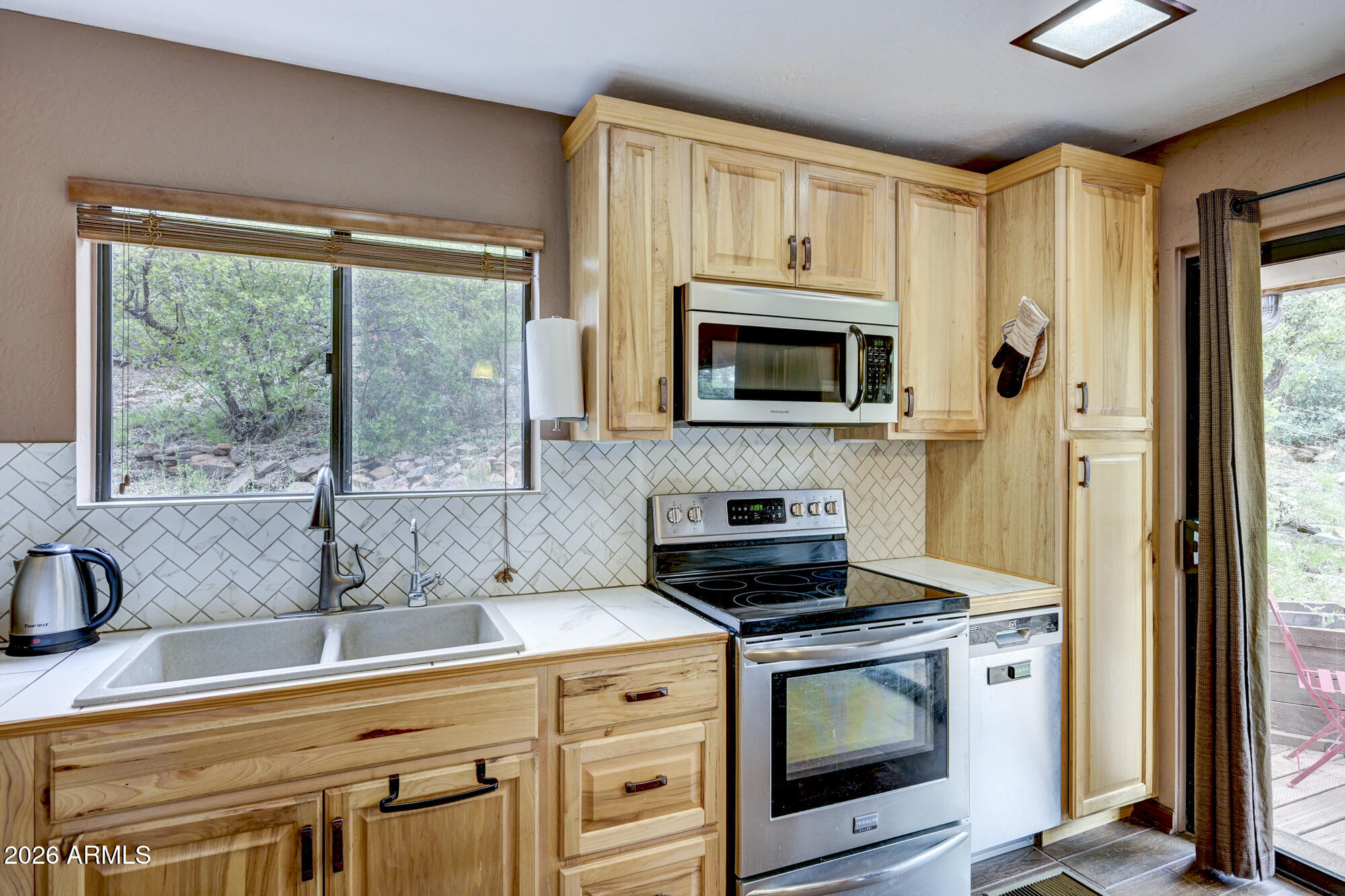 STRAWBERRY CREEK FOOTHILLS - Residential