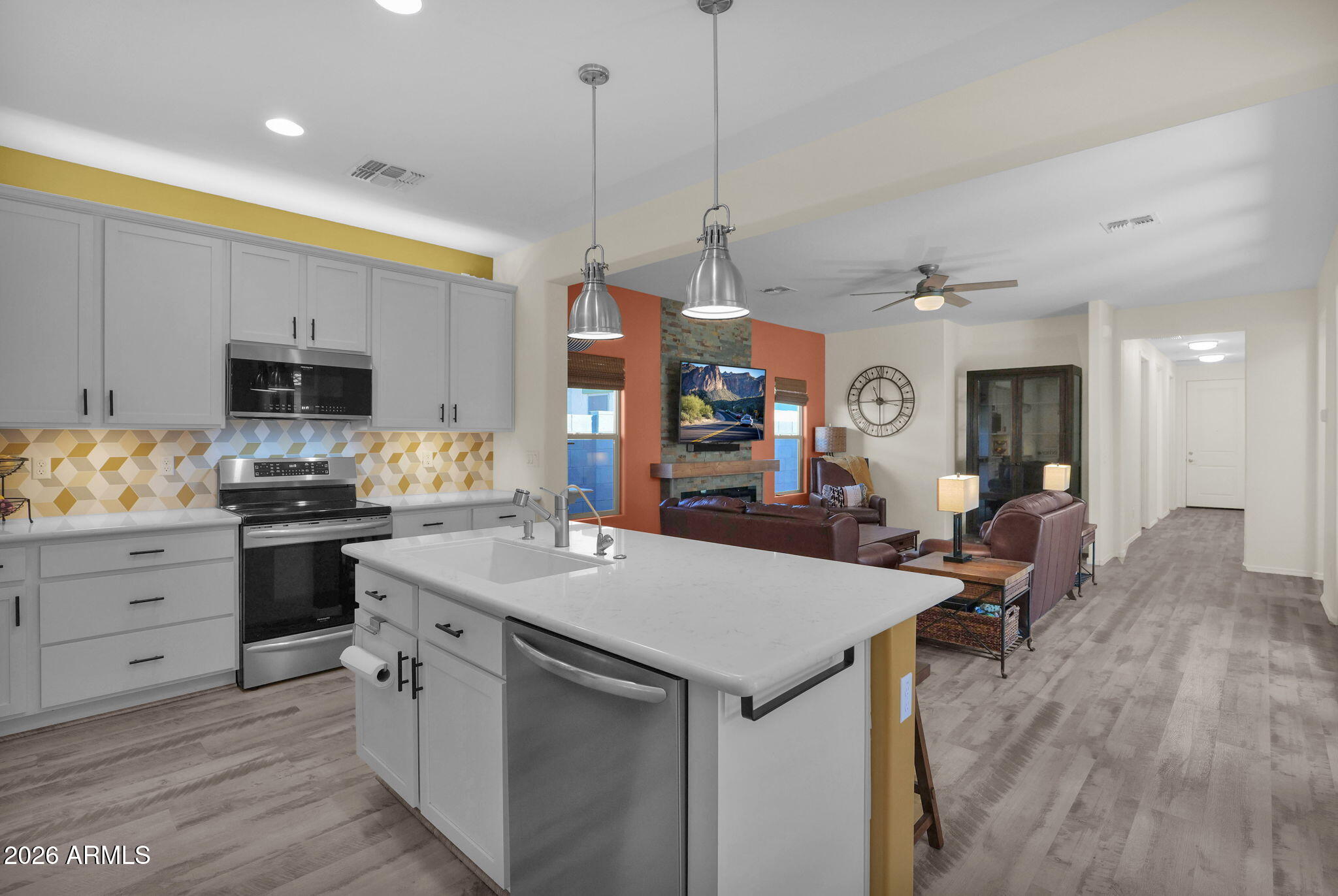 BEL AGAVE SUBDIVISION 2016029731 - Residential