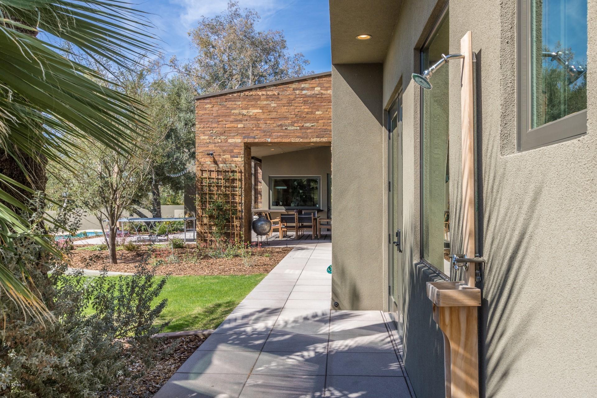 CAMELBACK MOUNTAIN ESTATES PLAT 1 - Residential