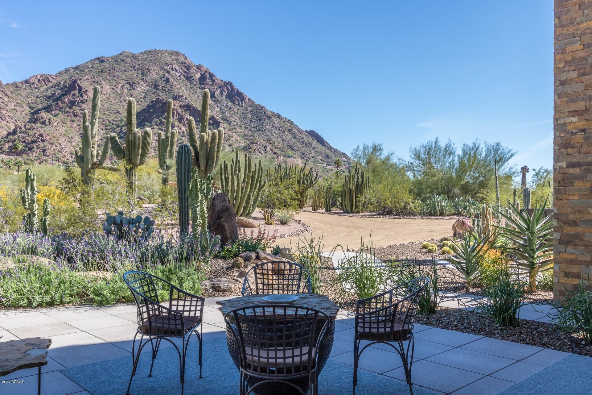 CAMELBACK MOUNTAIN ESTATES PLAT 1 - Residential