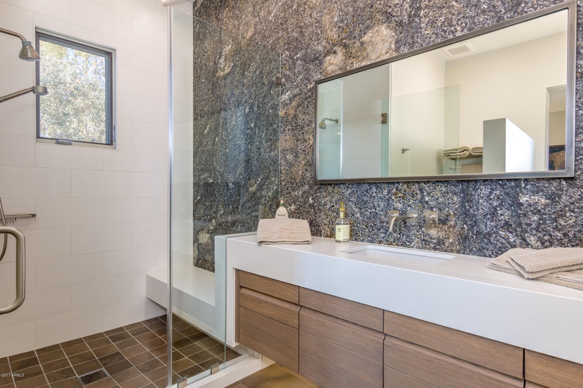 CAMELBACK MOUNTAIN ESTATES PLAT 1 - Residential
