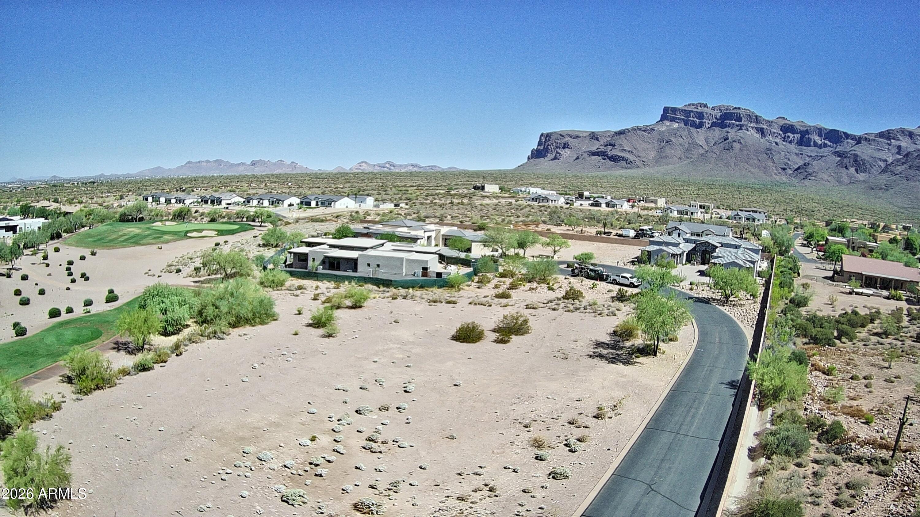PETROGLYPH ESTATES AT SUPERSTITION FOOTHILLS - Land