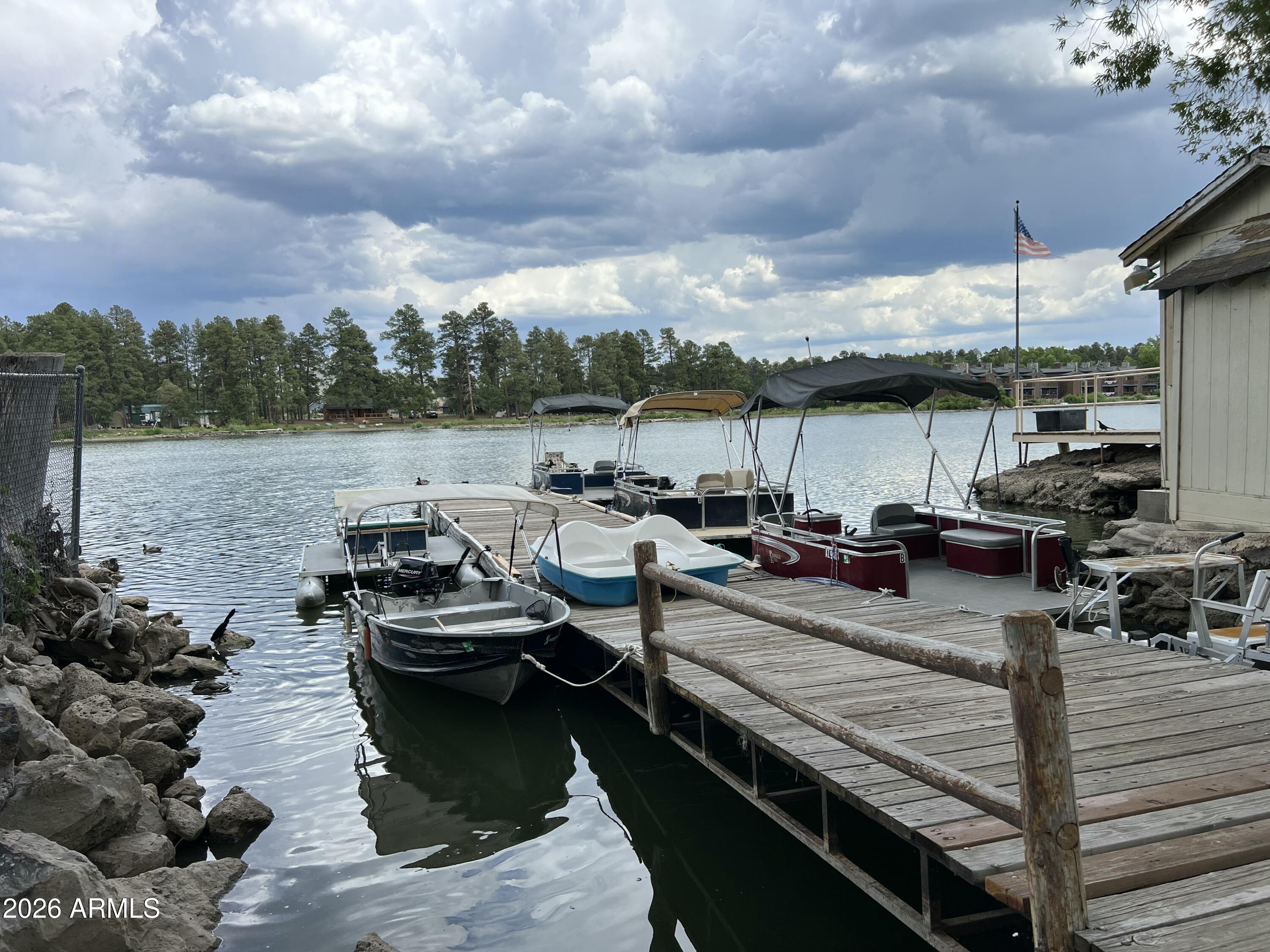 WEST LAKE PARK - Commercial Sale