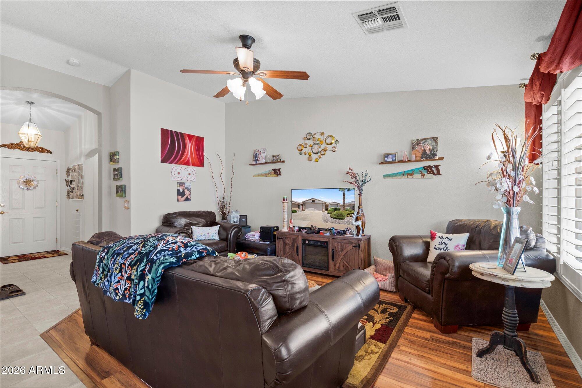 SPRINGFIELD LAKES BLOCK 4 - Residential