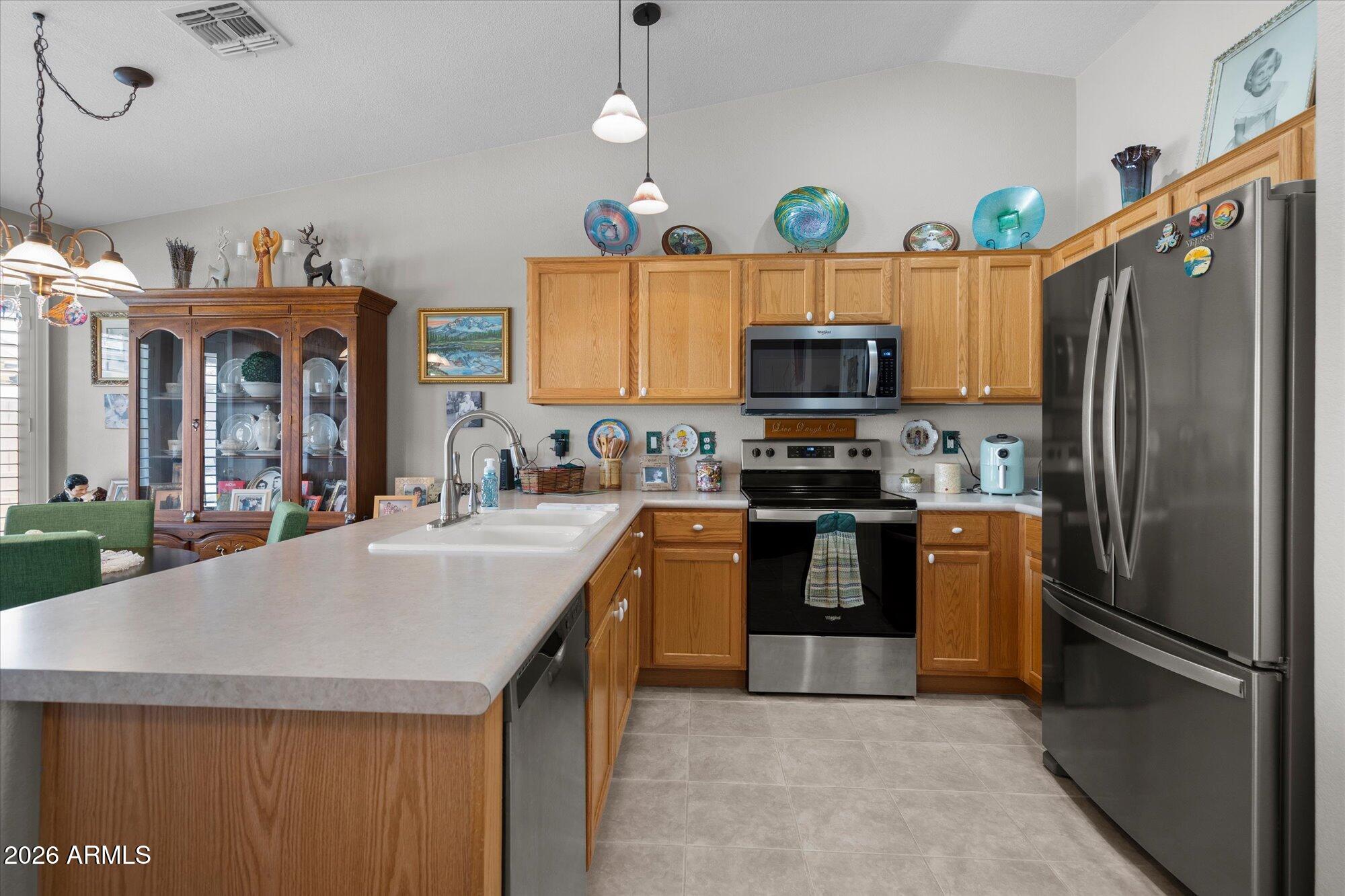 SPRINGFIELD LAKES BLOCK 4 - Residential