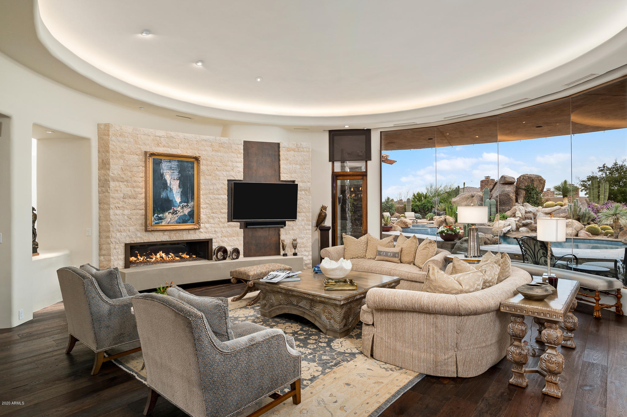 ESTANCIA - Residential