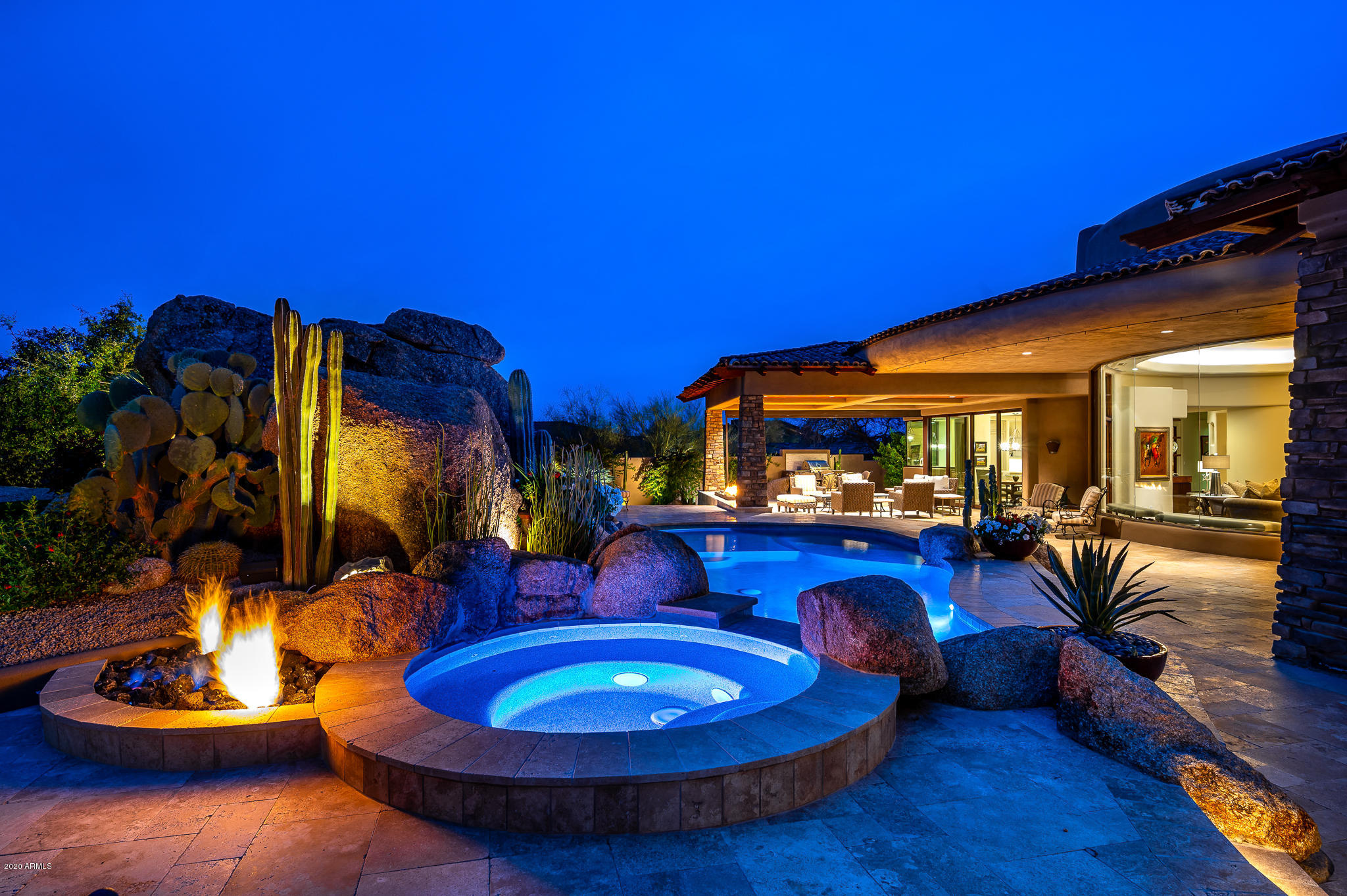 ESTANCIA - Residential