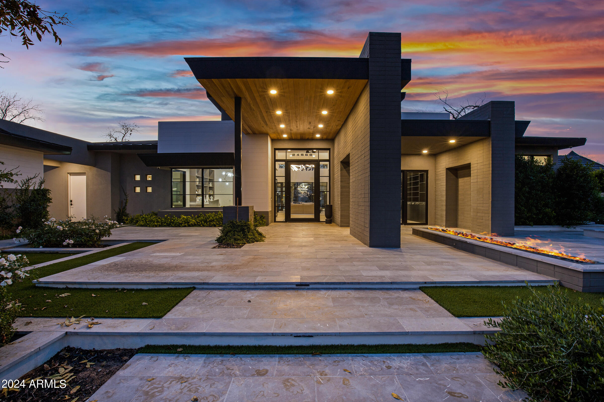 PECAN LIGHTS - Residential