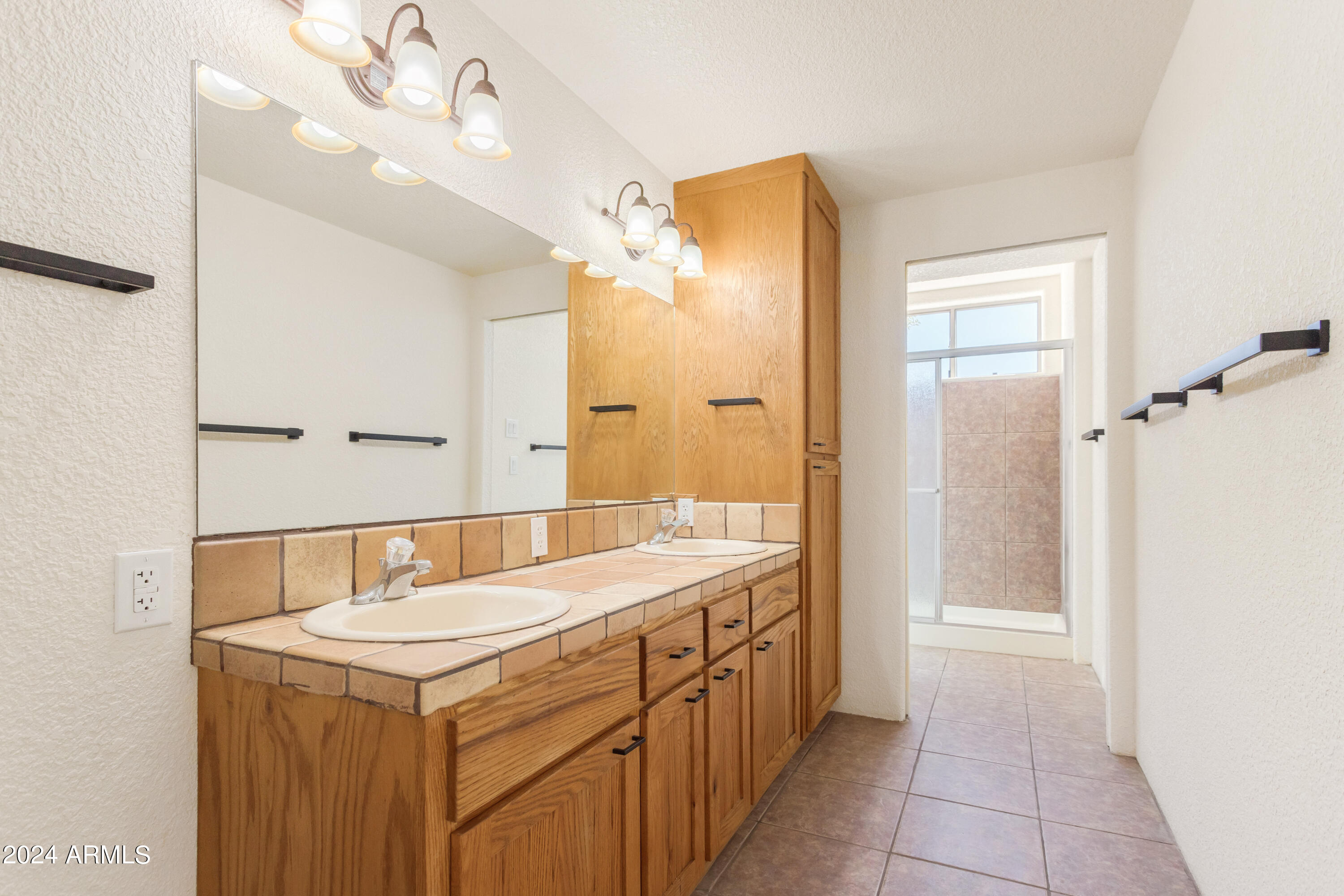 CHARLESTON PARK ESTATES 1 - Residential