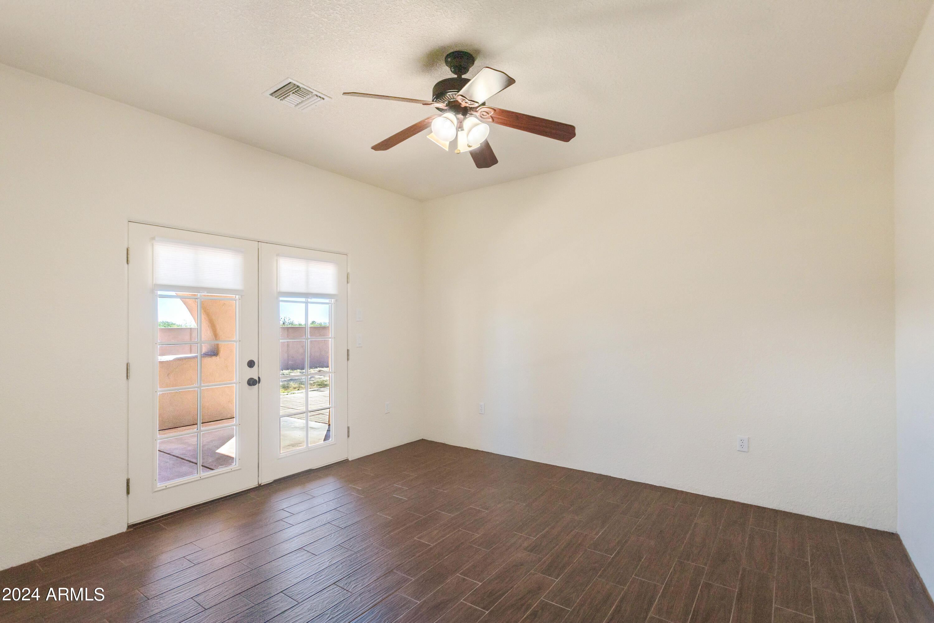 CHARLESTON PARK ESTATES 1 - Residential
