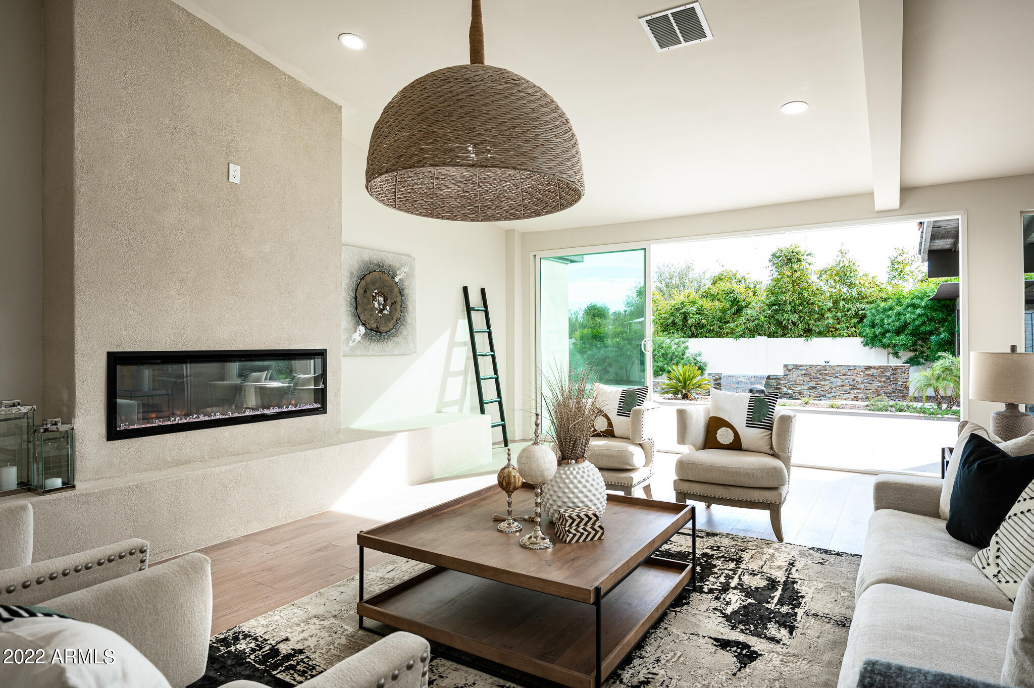 DESERT WIND UNIT 2 - Residential